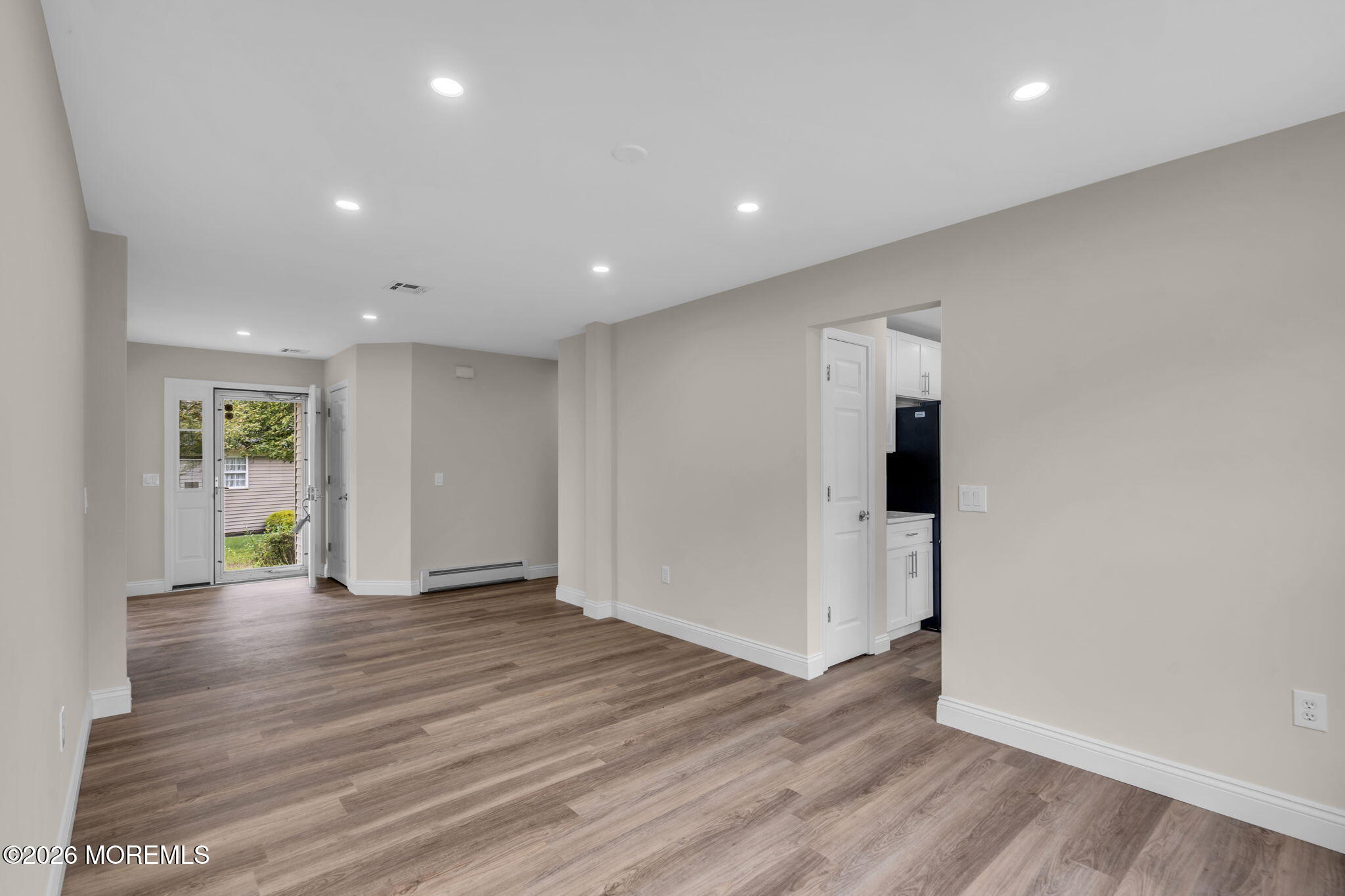 2464 Spring Hill Drive Image 4