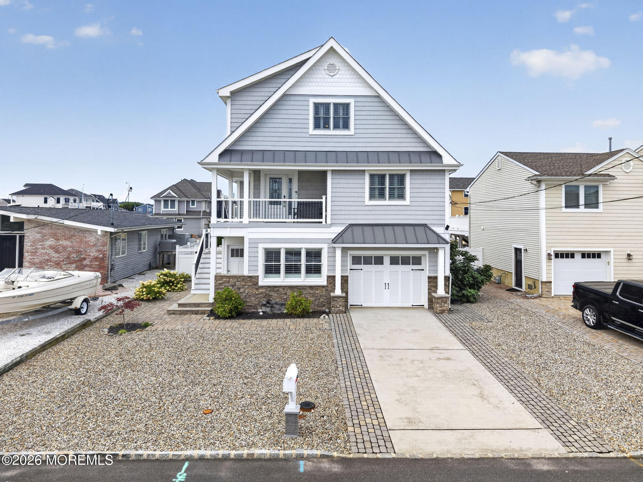 381 Aldo Drive Image 5