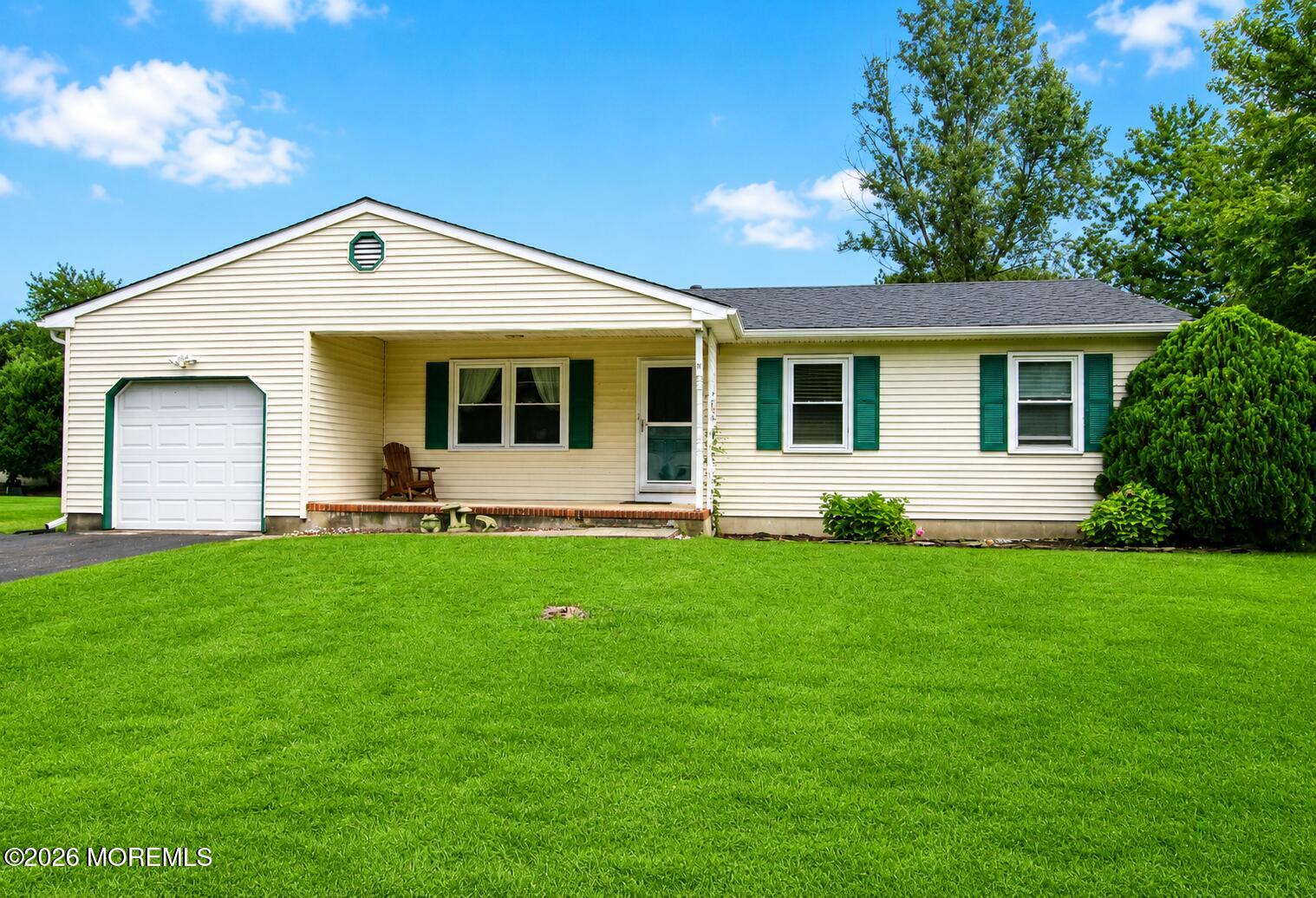 22 Charles Drive, Tinton Falls, NJ, 07753