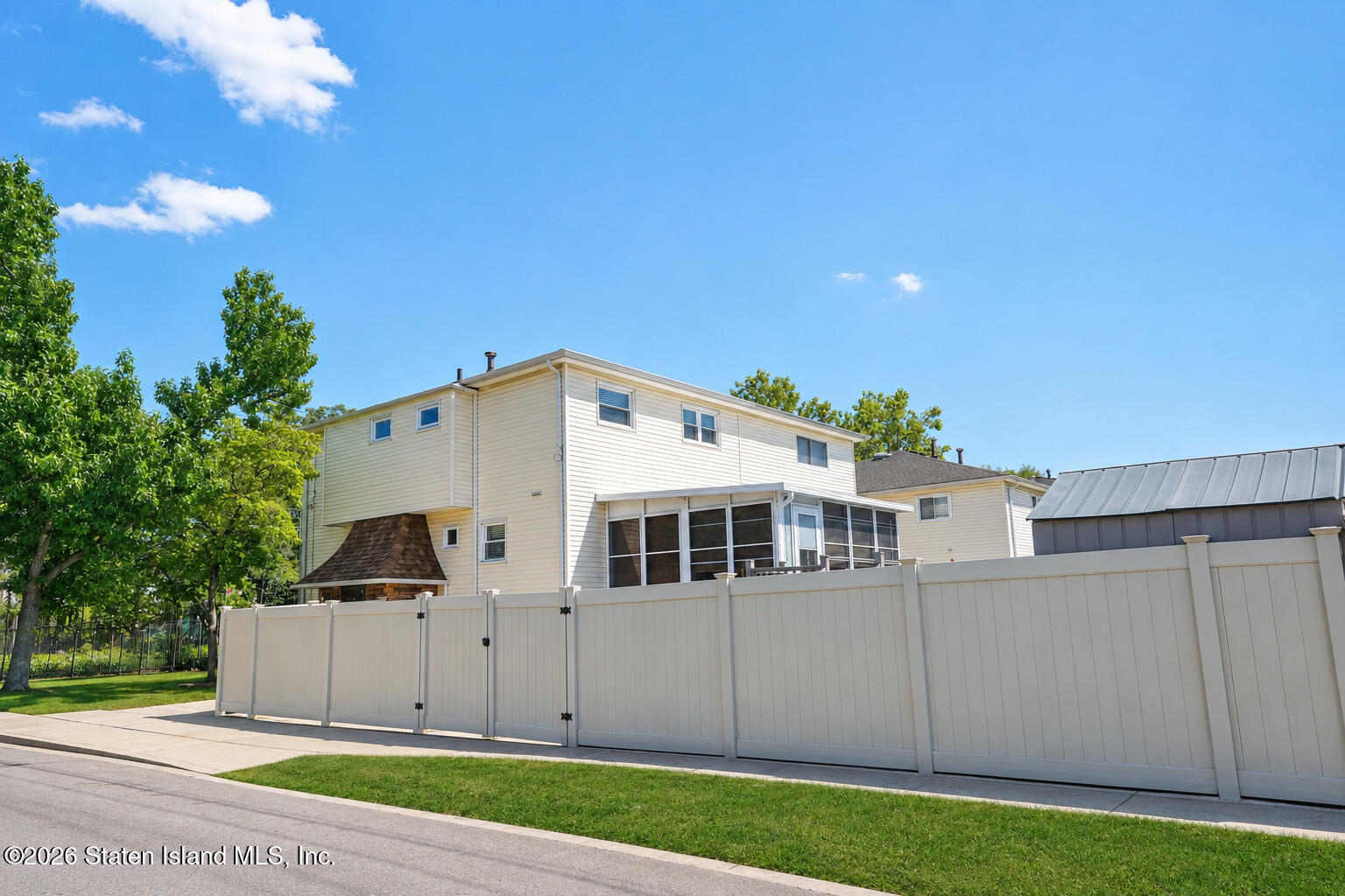 442 Elverton Avenue Image 4