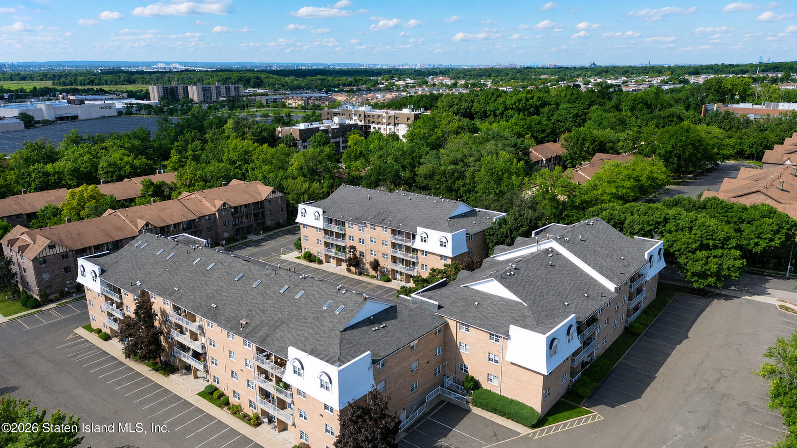 65 Elmwood Park Drive 15 Image 5