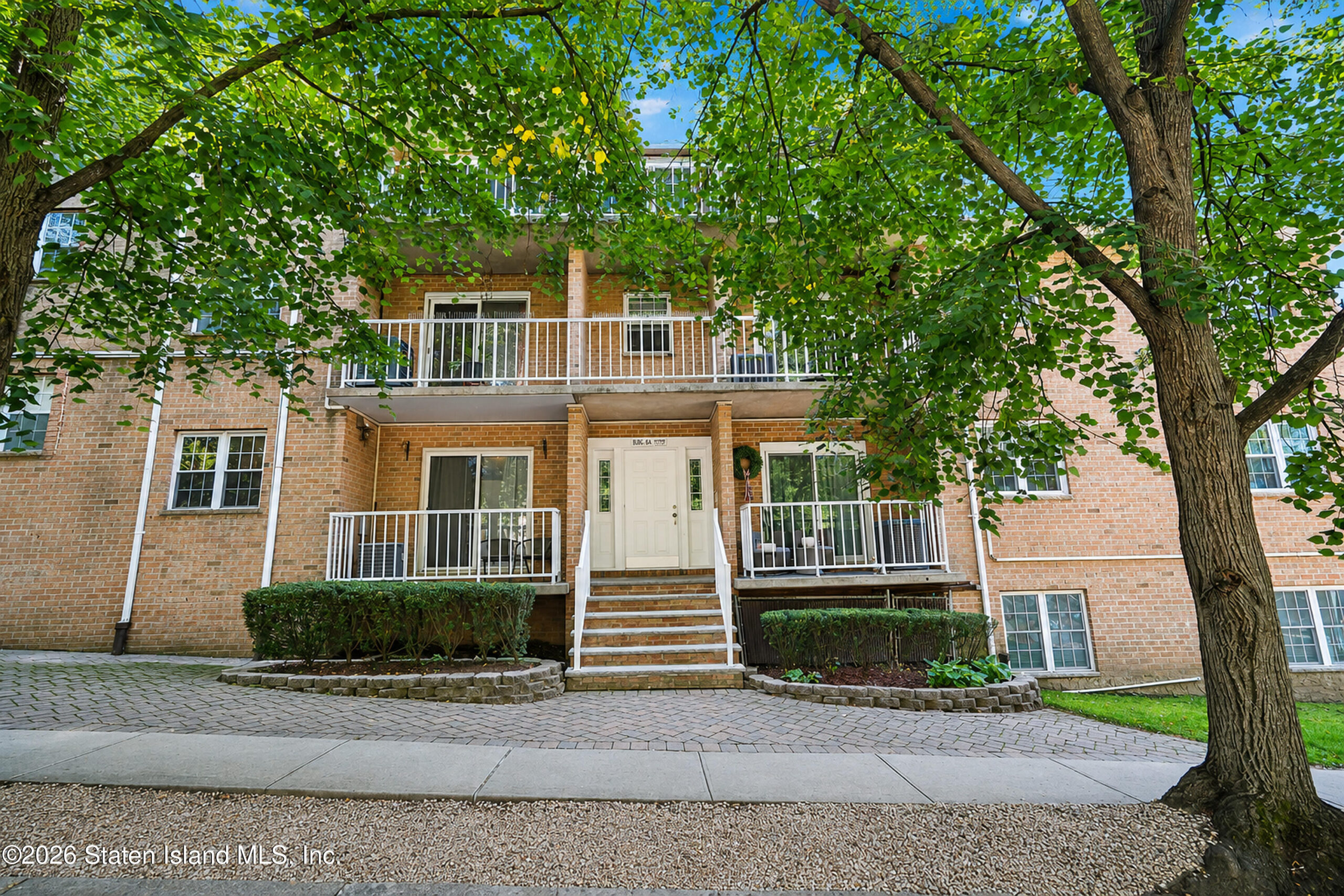 65 Elmwood Park Drive 15, Staten Island, NY, 10314