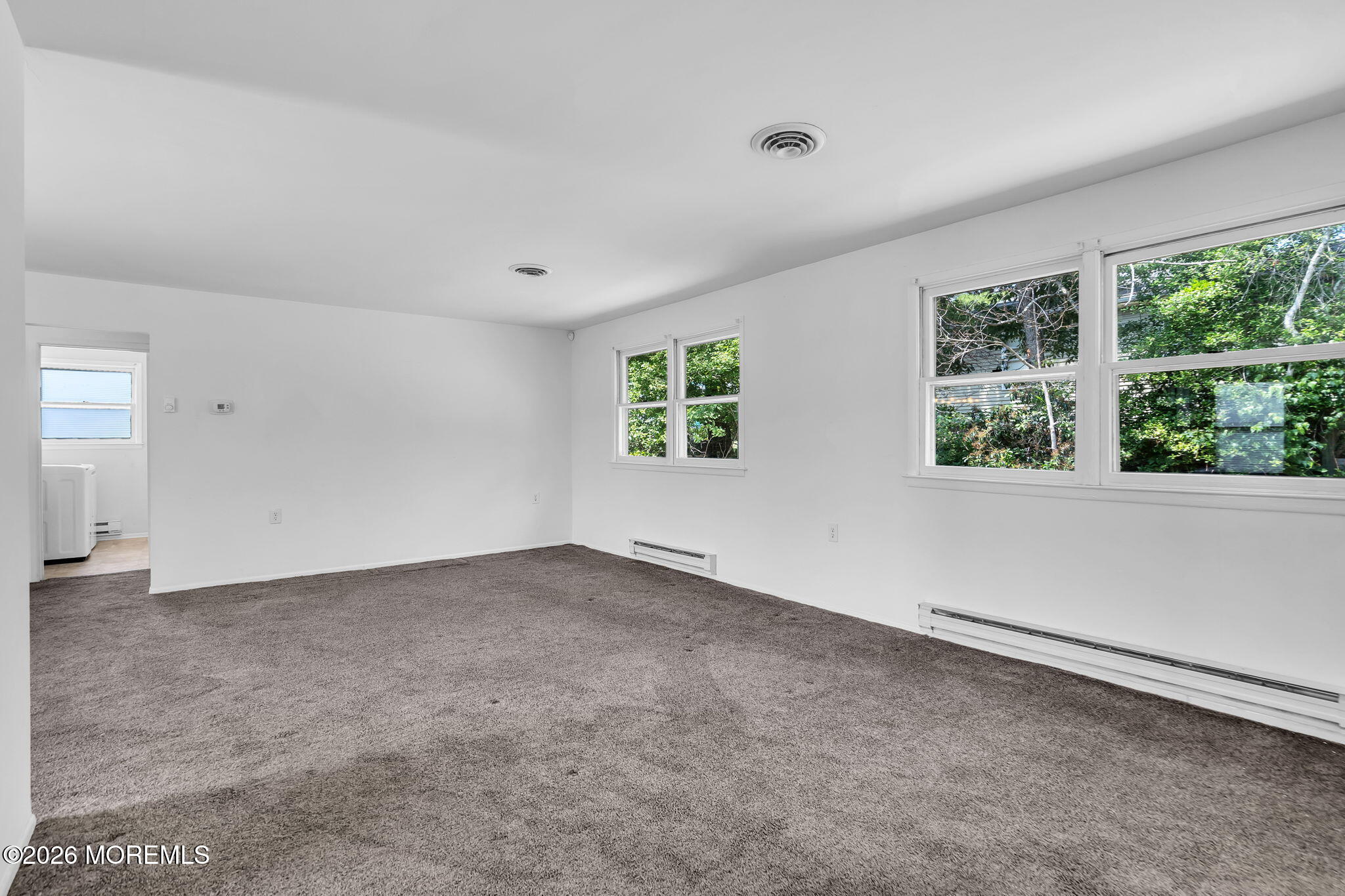 14 S Chestnut Avenue Image 4