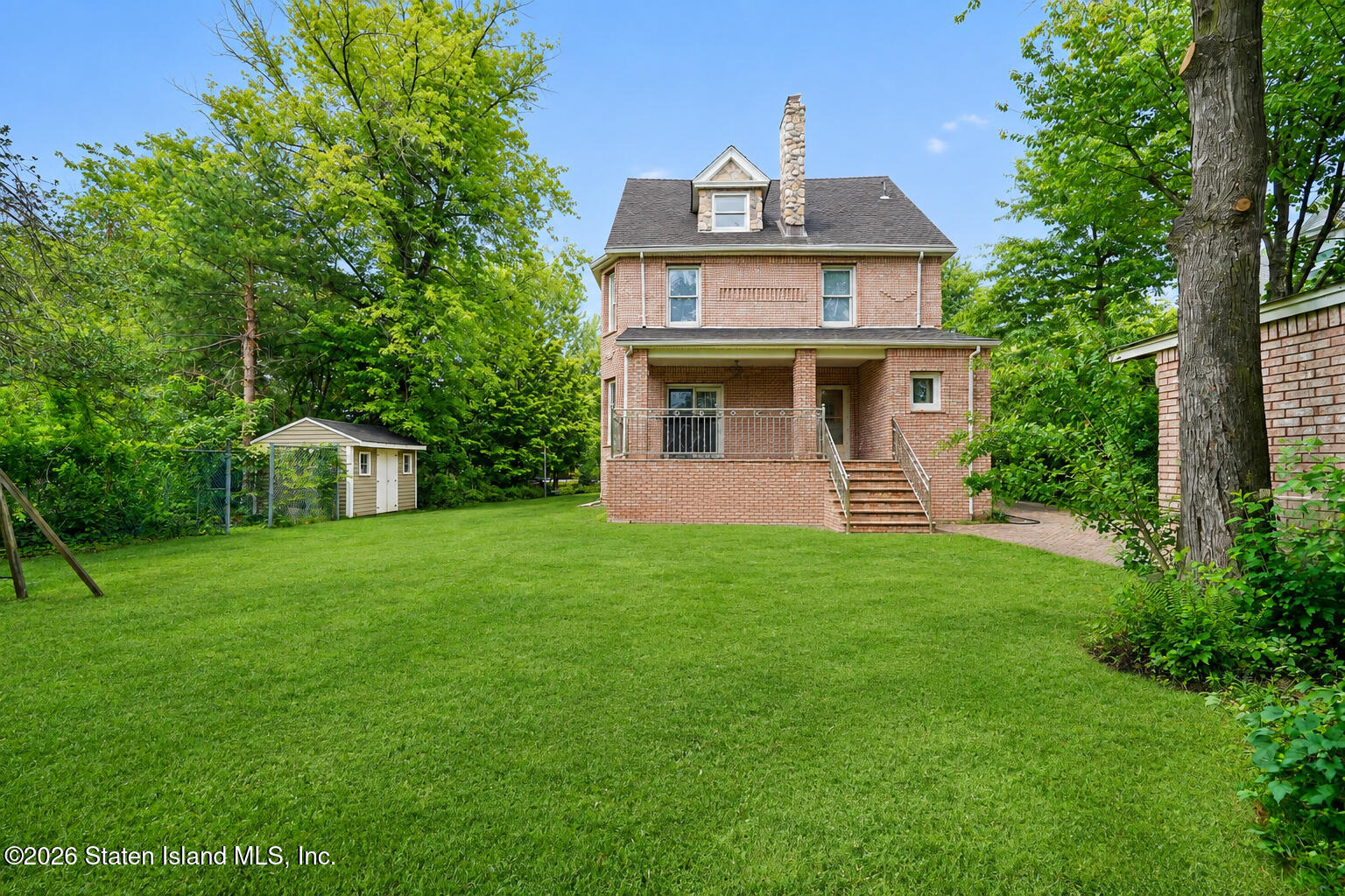 4490 Hylan Boulevard Image 4