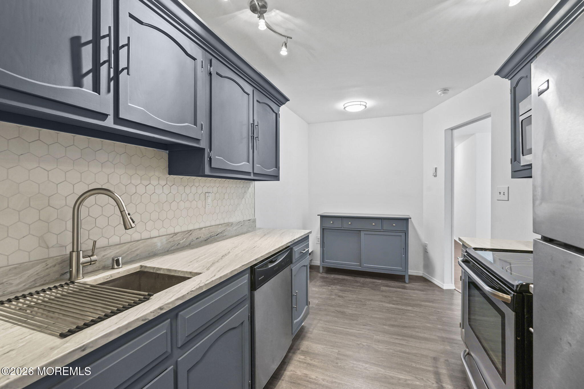 233 Medford Court E, Manalapan, NJ, 07726 image 16