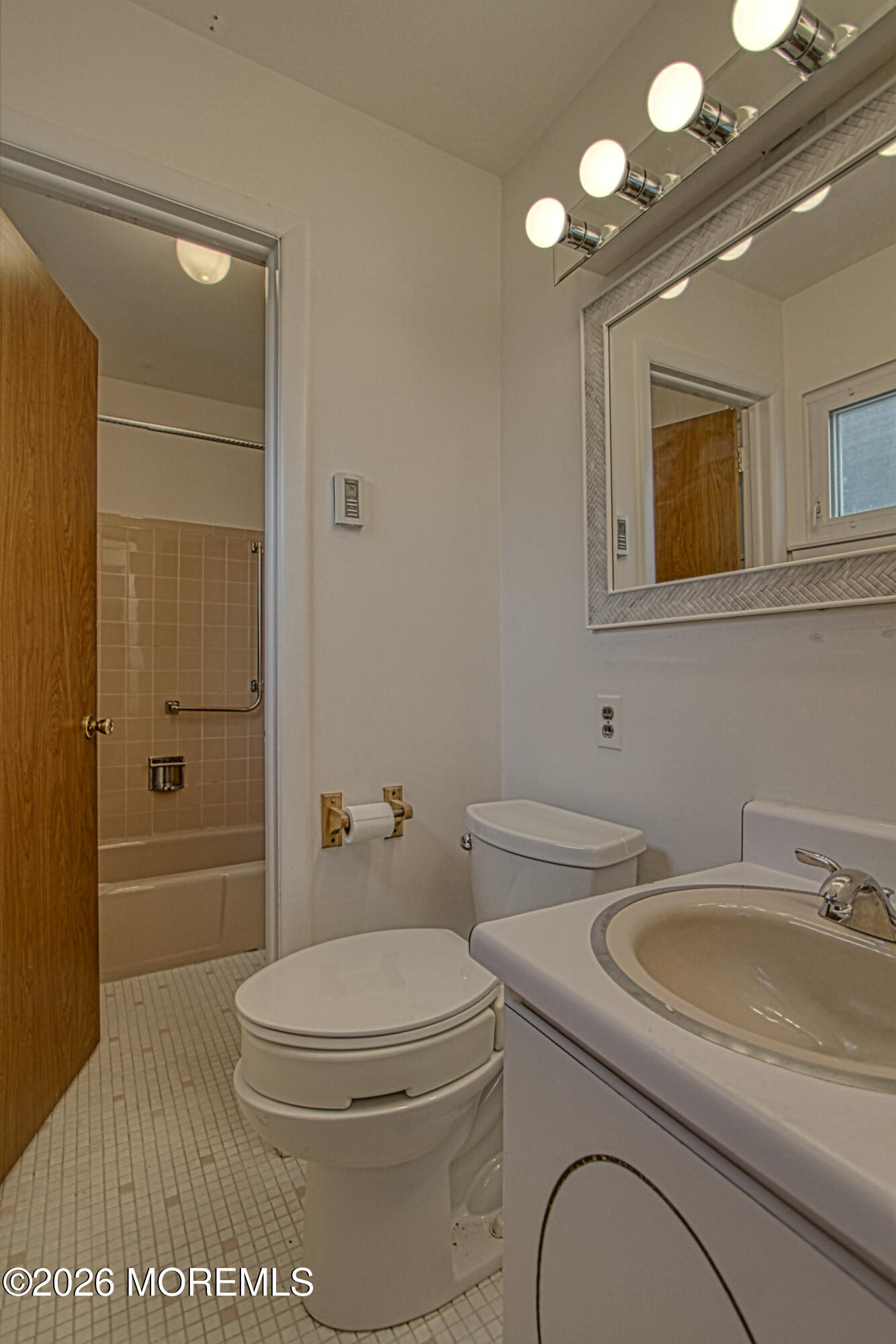 92 Constitution Boulevard, Whiting, NJ, 08759 image 9