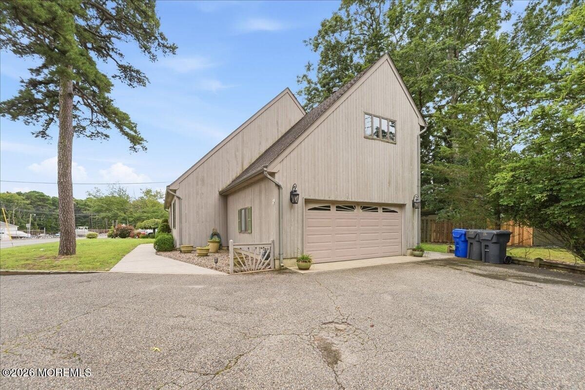 483 Drum Point Road Image 4