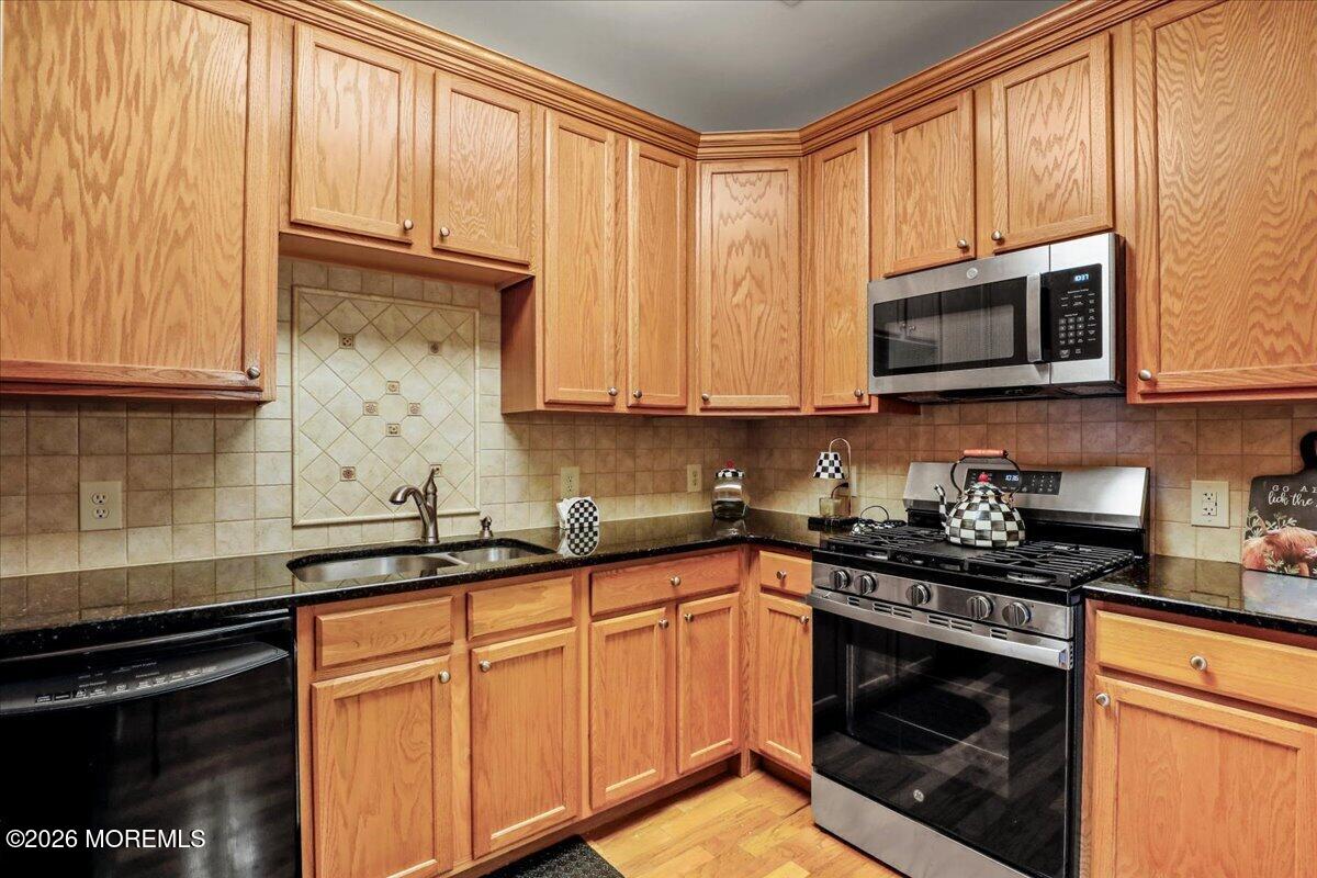 203 Canterbury Lane Image 4
