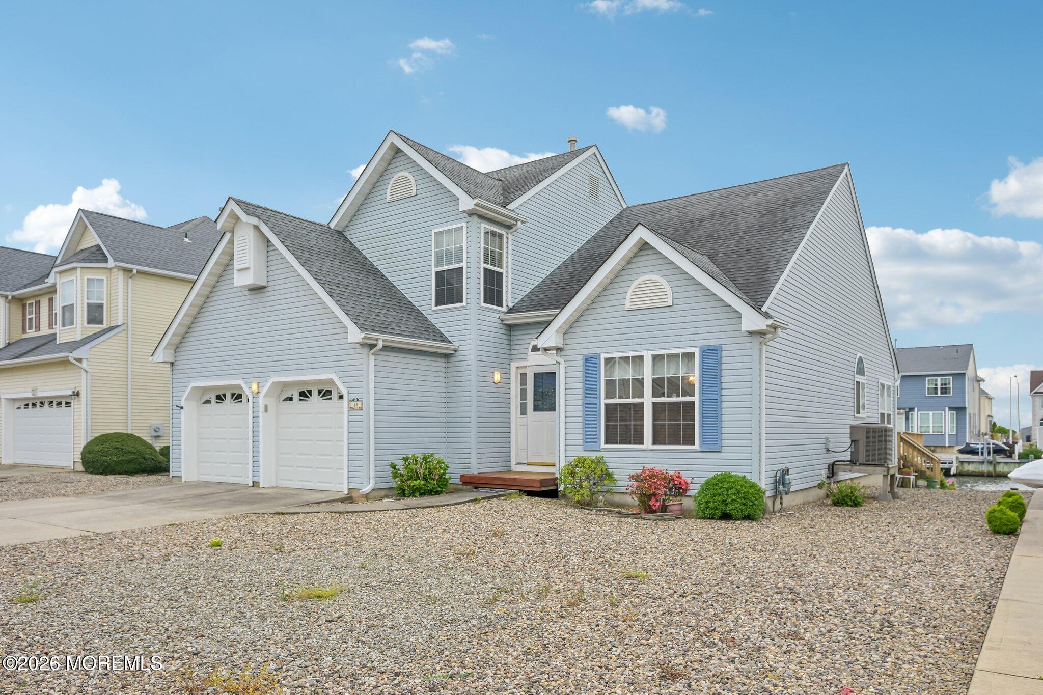 18 Peaksail Drive Image 4