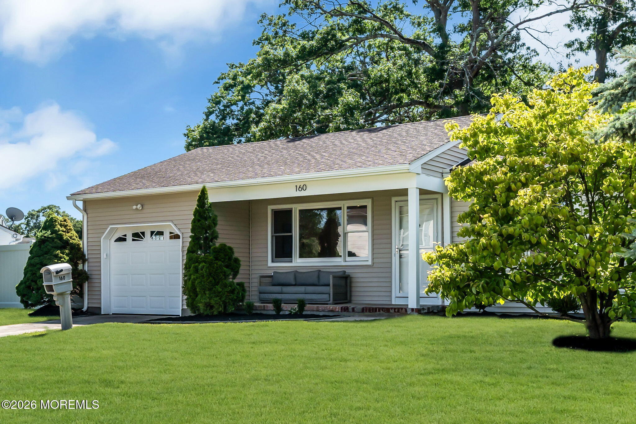 160 Berkeley Drive Image 4
