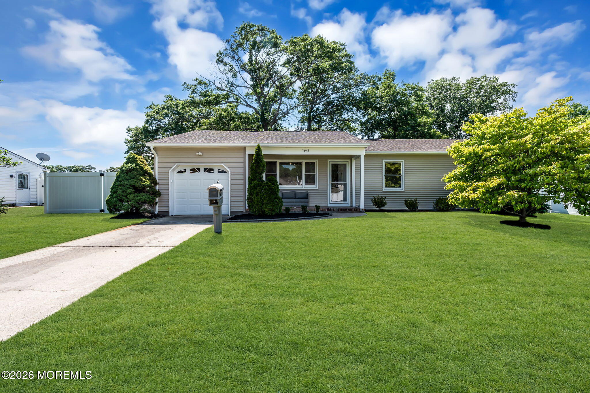160 Berkeley Drive Image 5