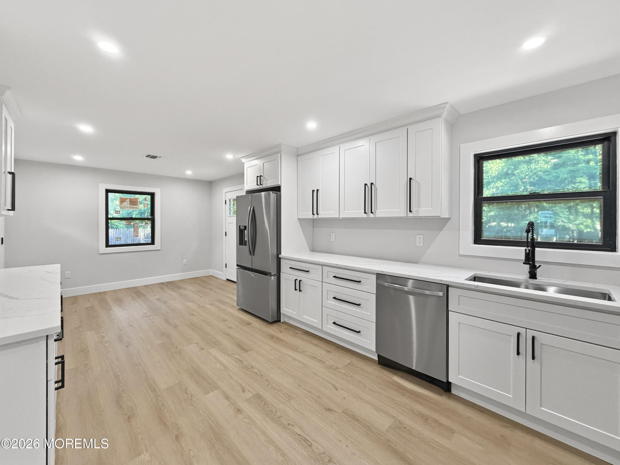 16 Charles Street Image 3