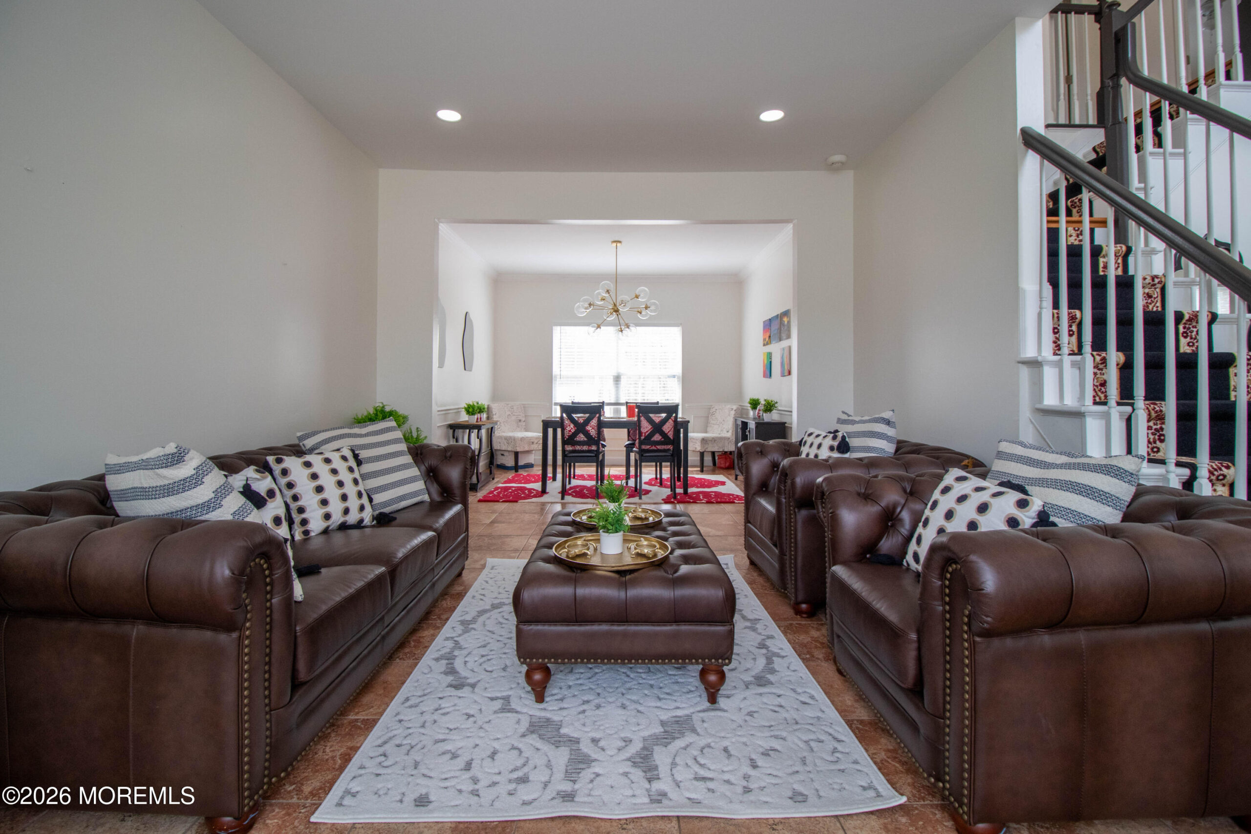 845 Woodbury Drive Image 4
