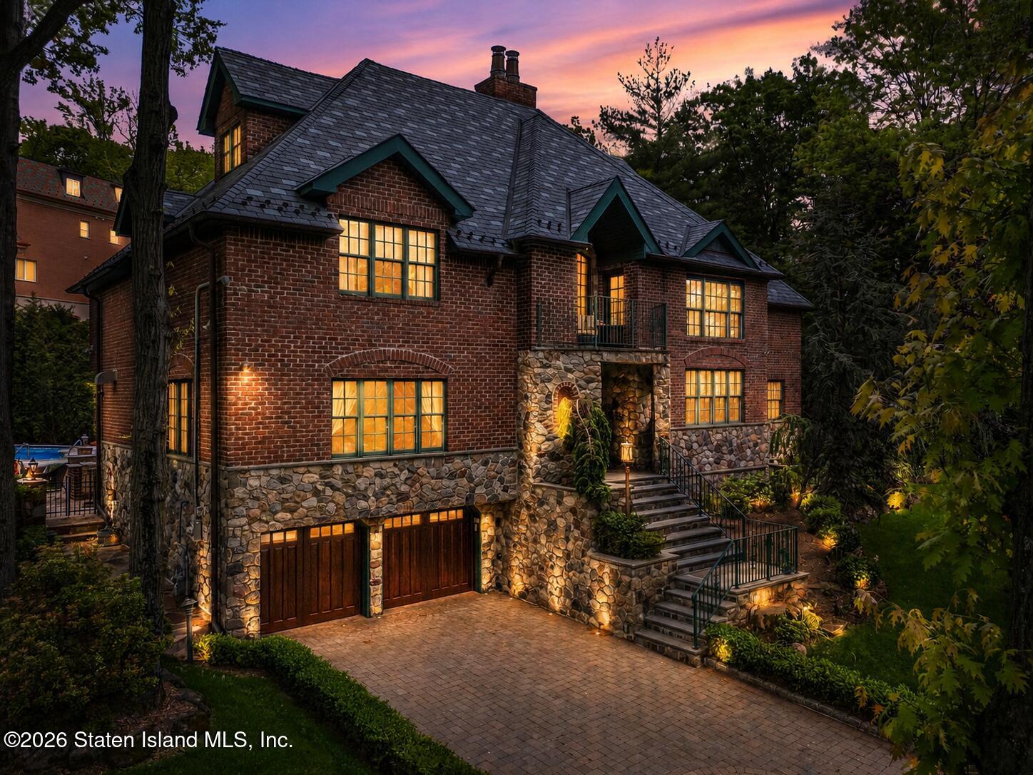 347 Deere Park Place Image 2