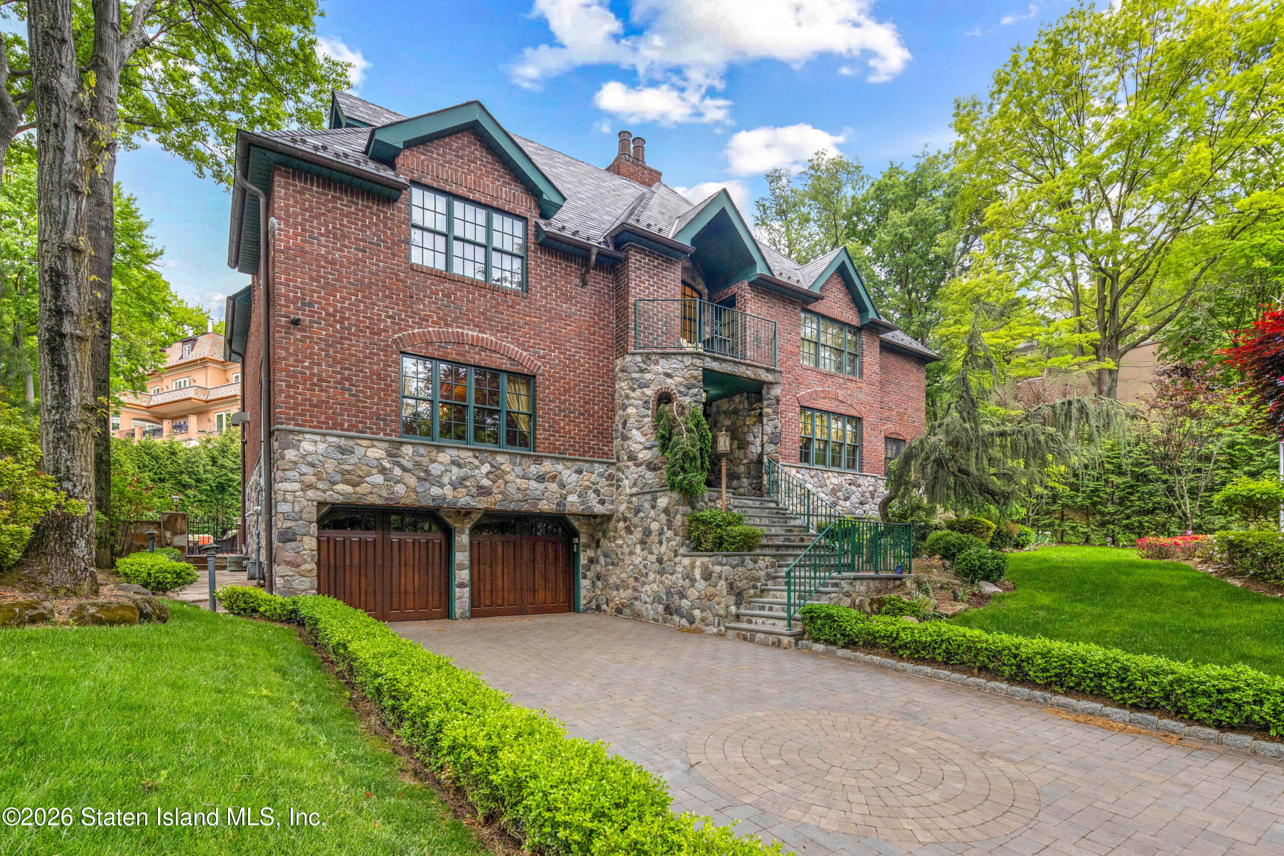 347 Deere Park Place Image 3