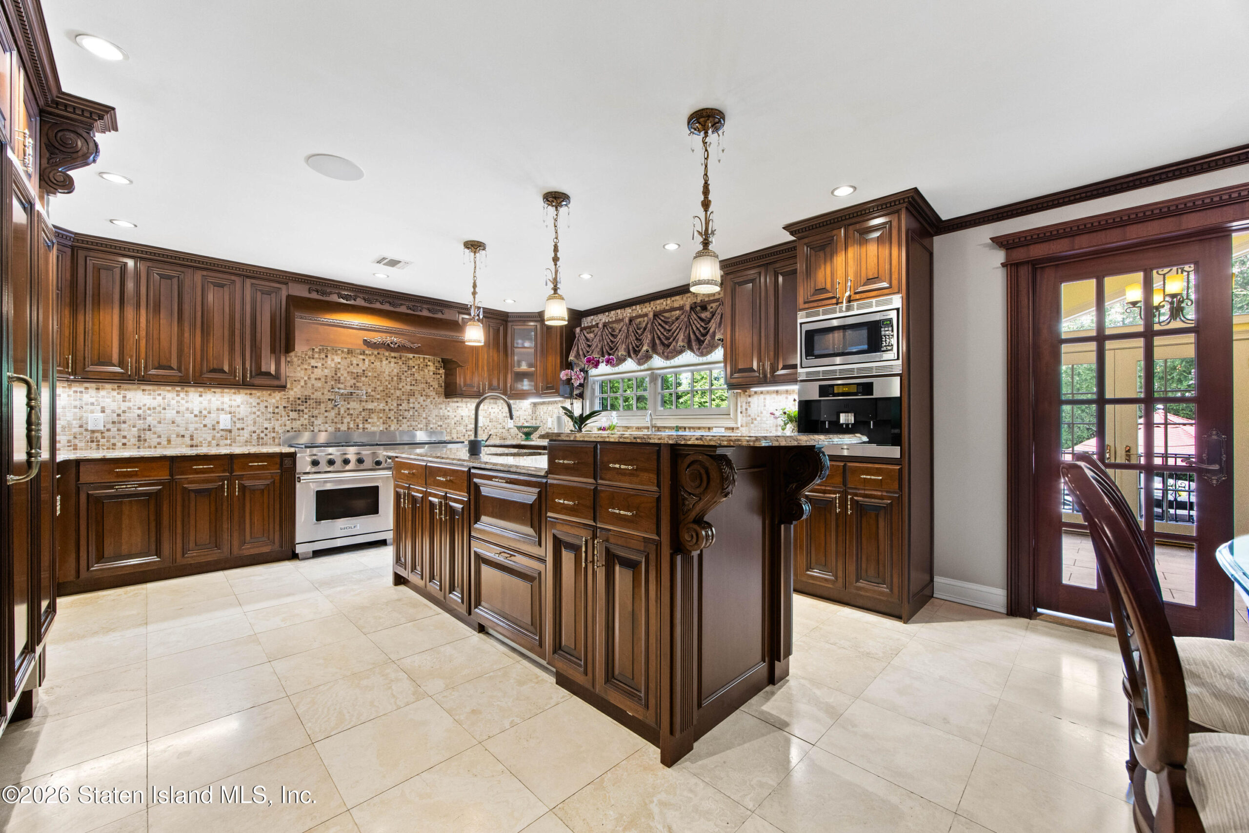 347 Deere Park Place, Staten Island, NY, 10301 image 6
