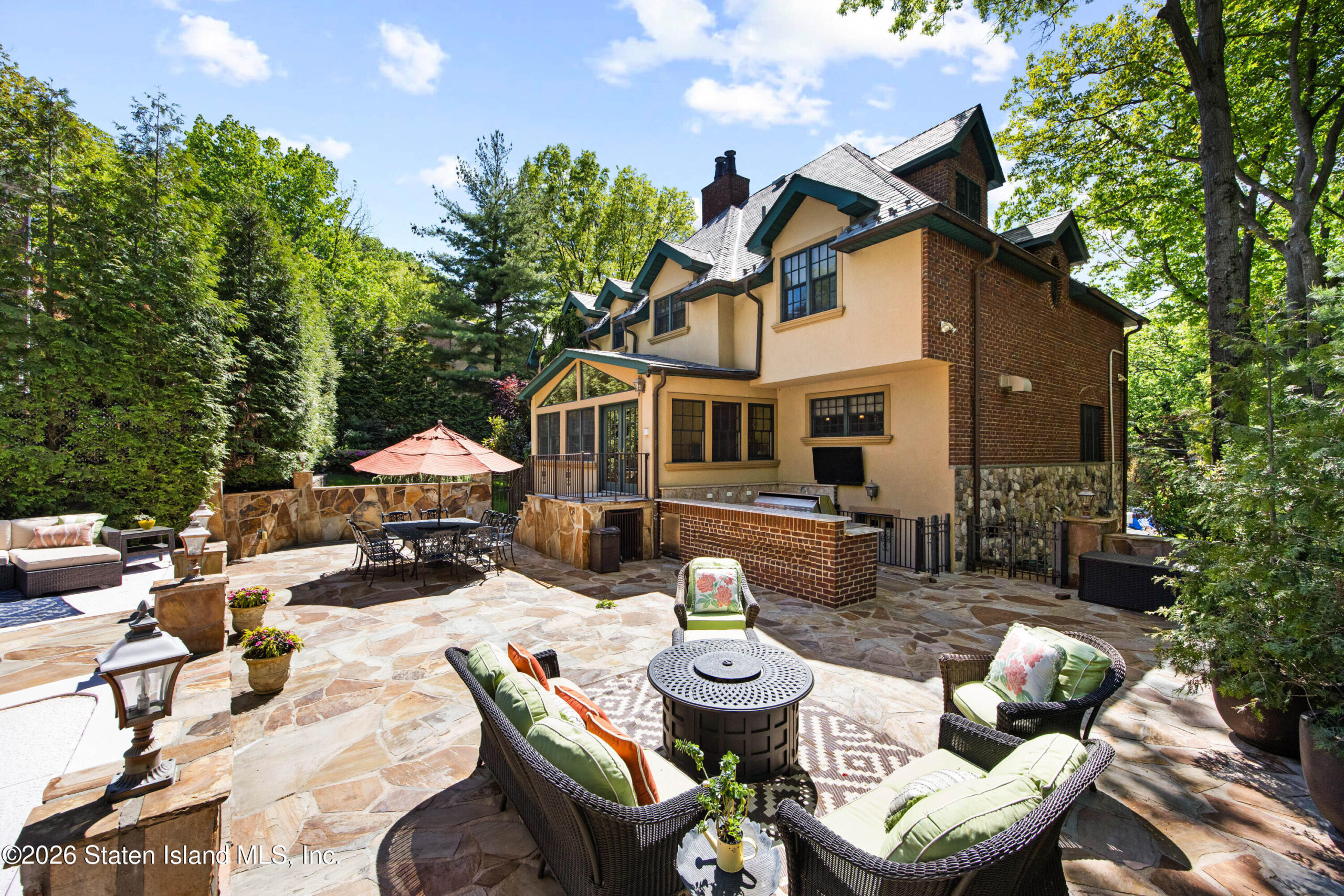 347 Deere Park Place, Staten Island, NY, 10301 image 39