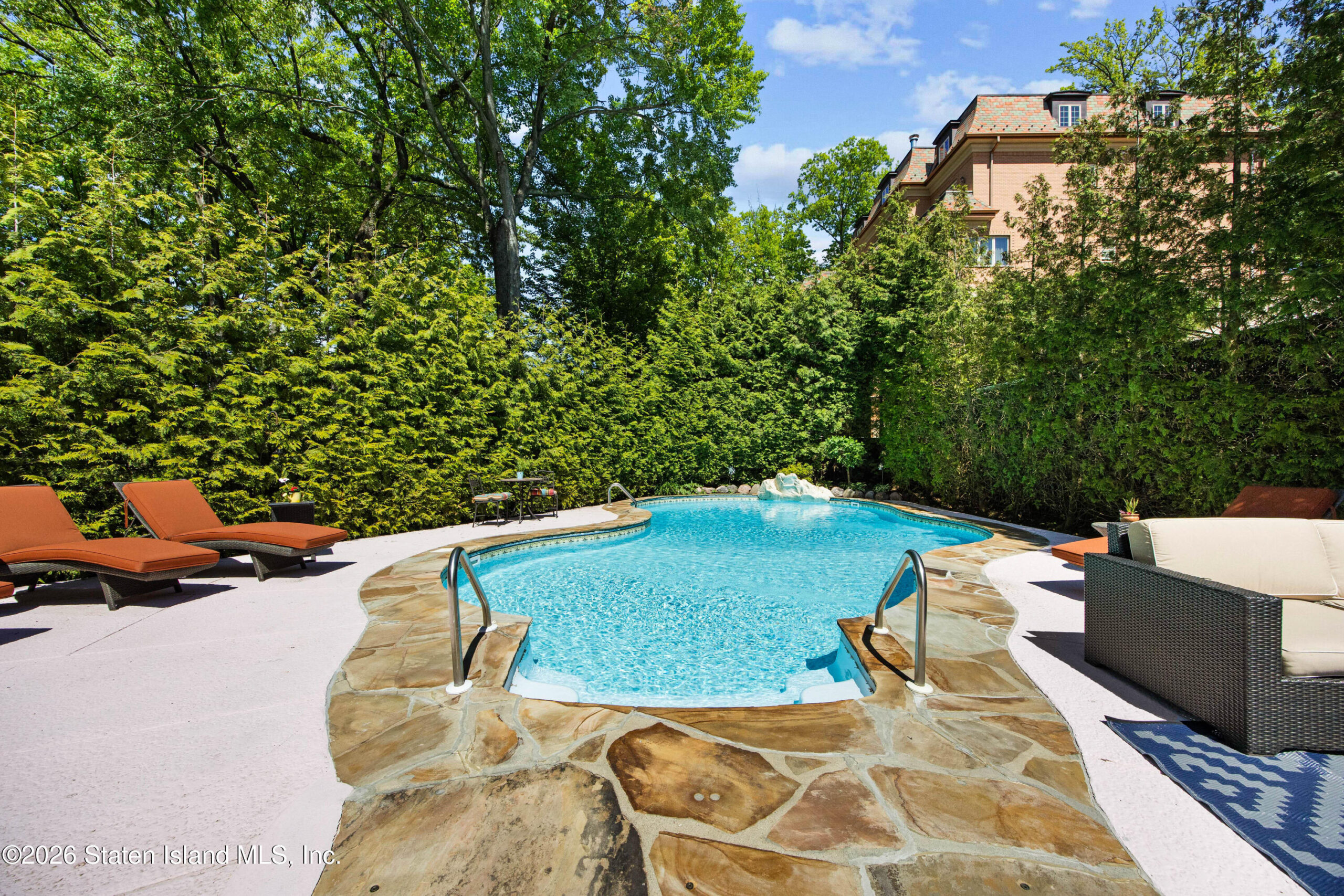 347 Deere Park Place, Staten Island, NY, 10301 image 40