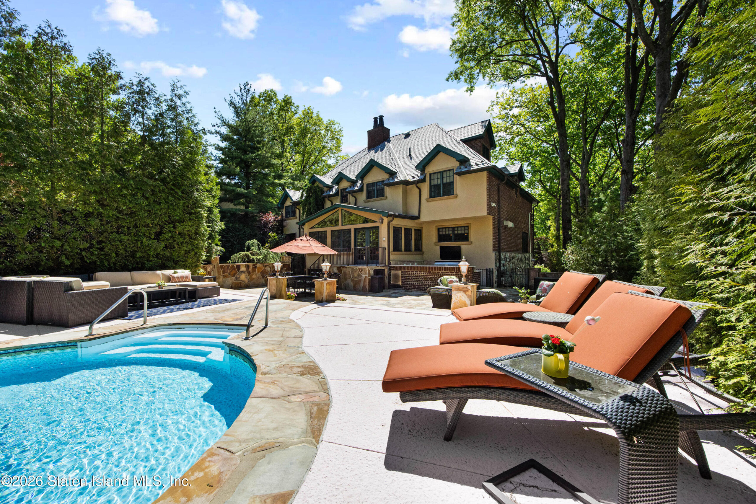 347 Deere Park Place, Staten Island, NY, 10301 image 41