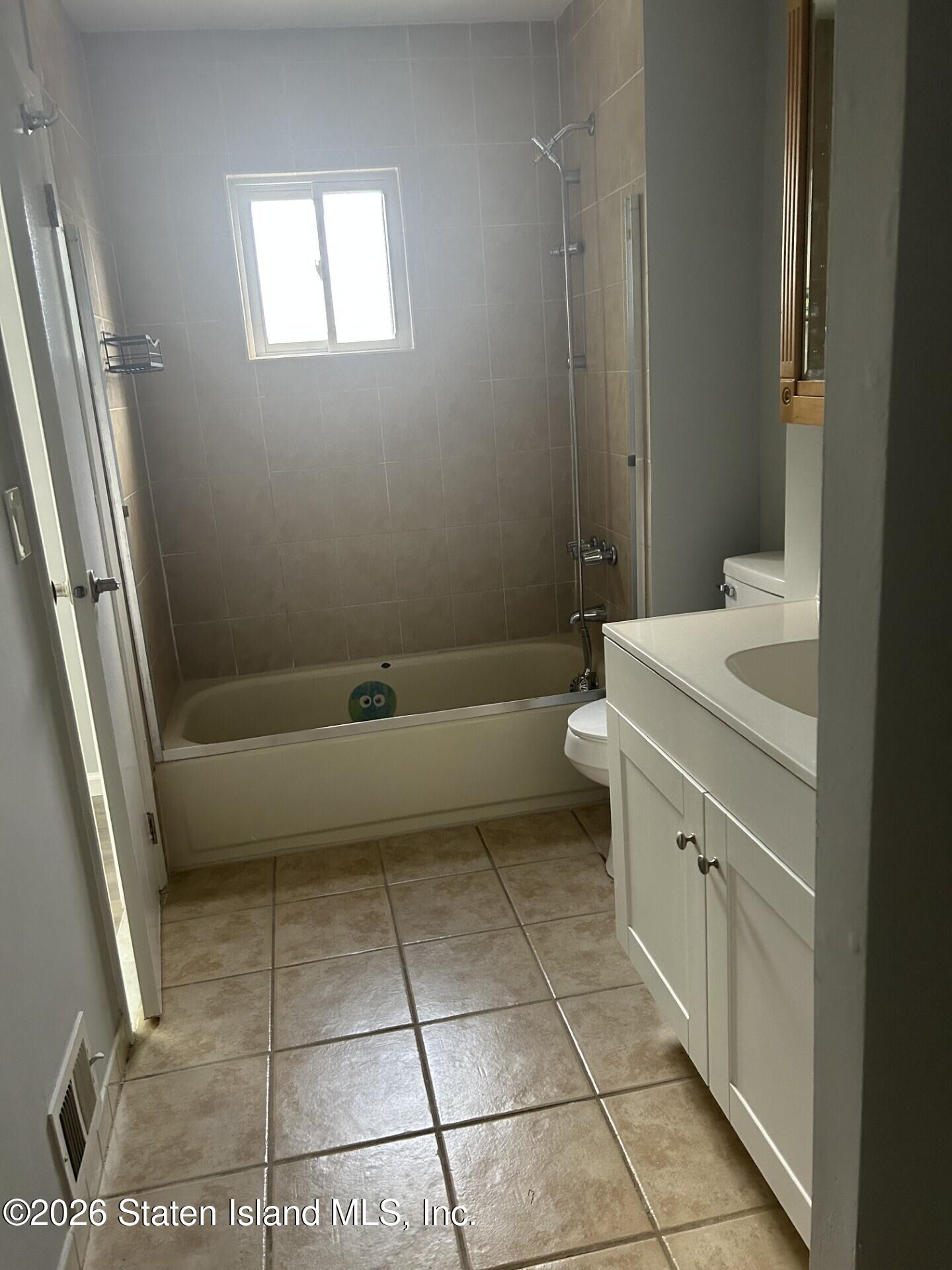 11 Azalea Court Image 4