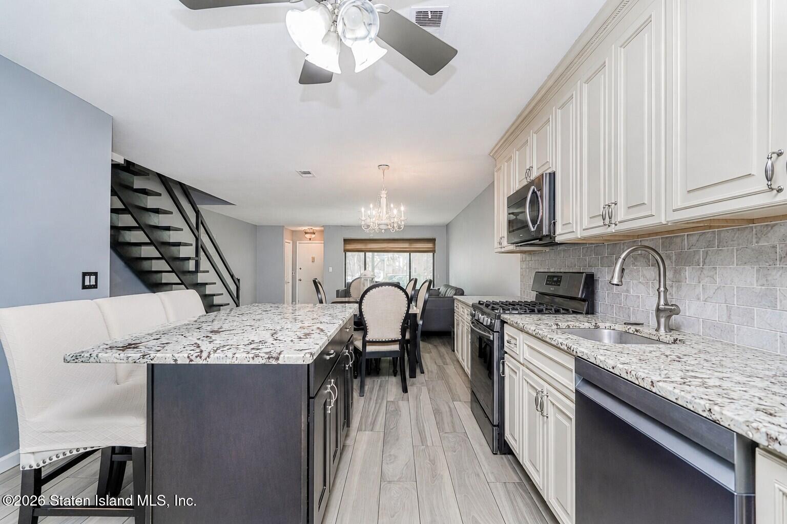 76 Belmar Drive Image 3