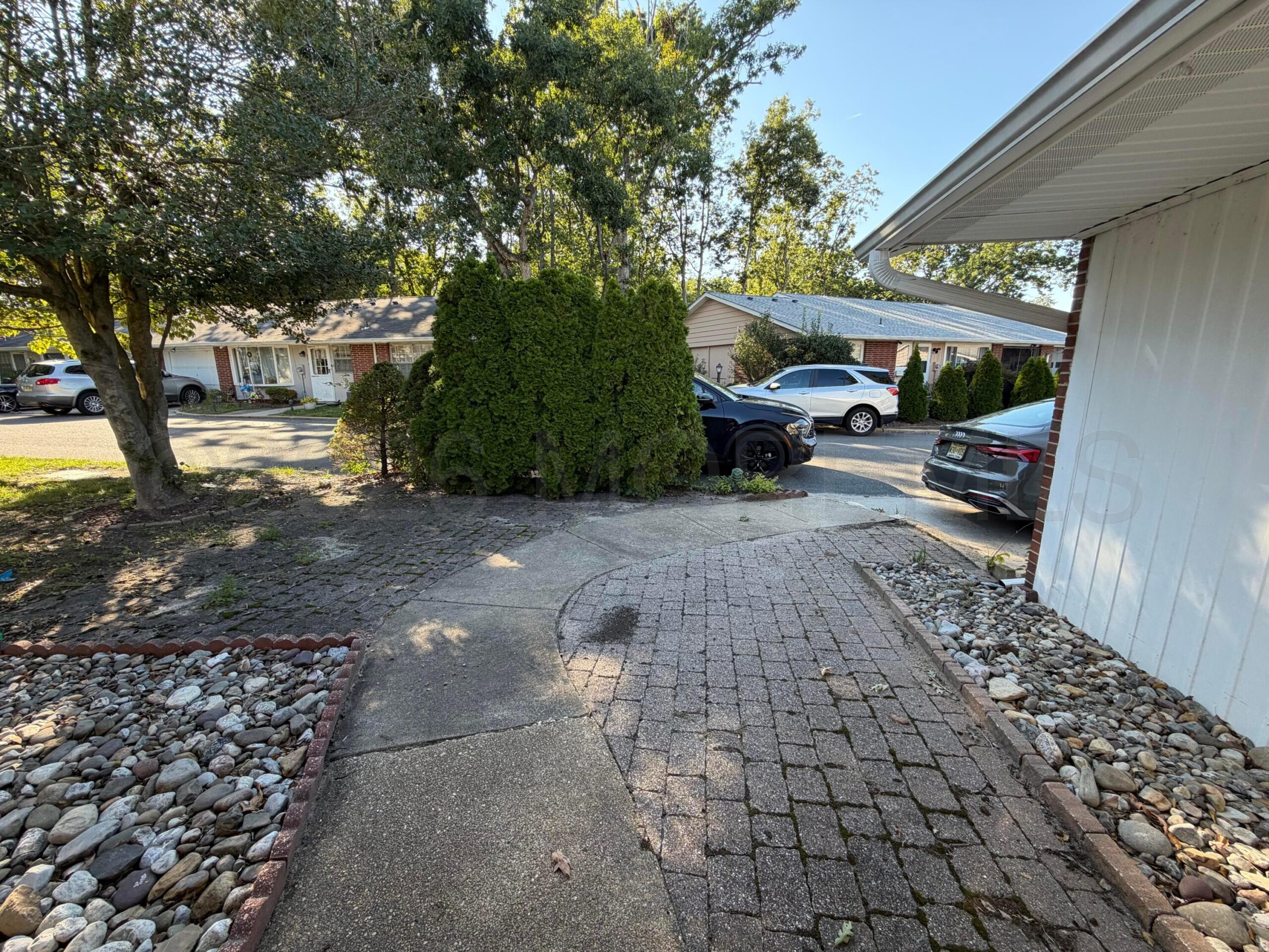 600C Lake Point Drive Image 4