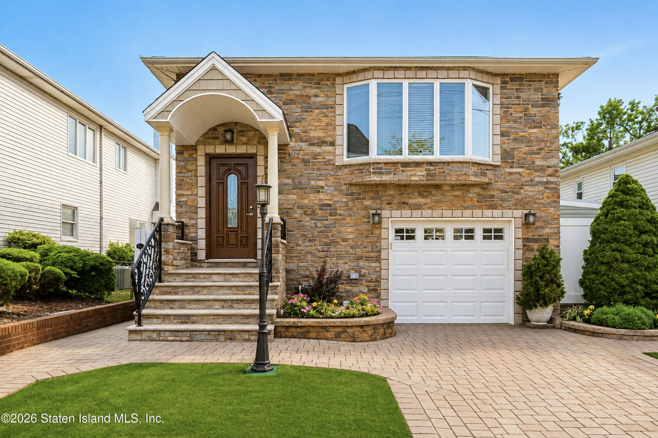 74 Seidman Avenue Image 1