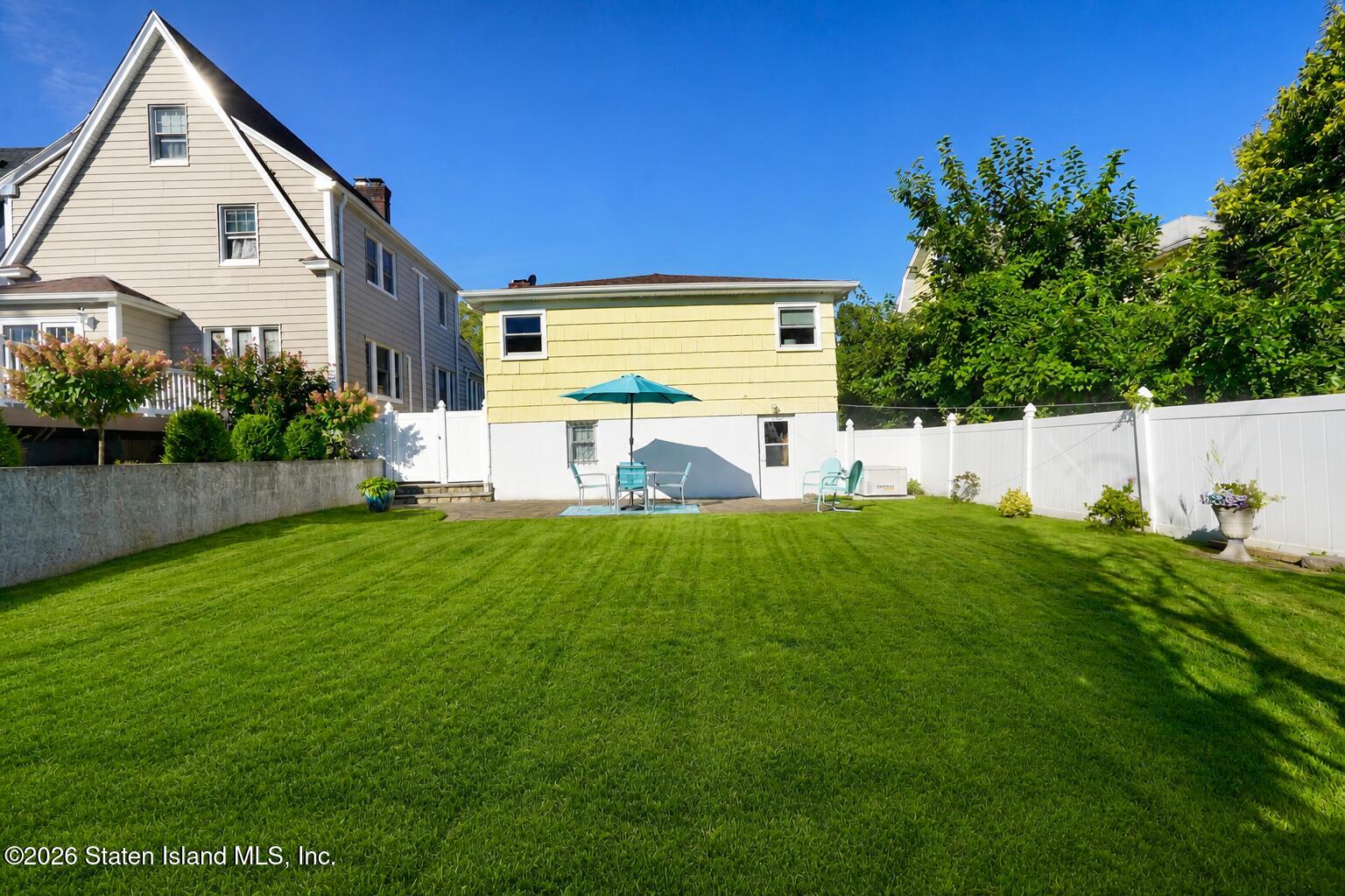 745 Bard Avenue Image 4