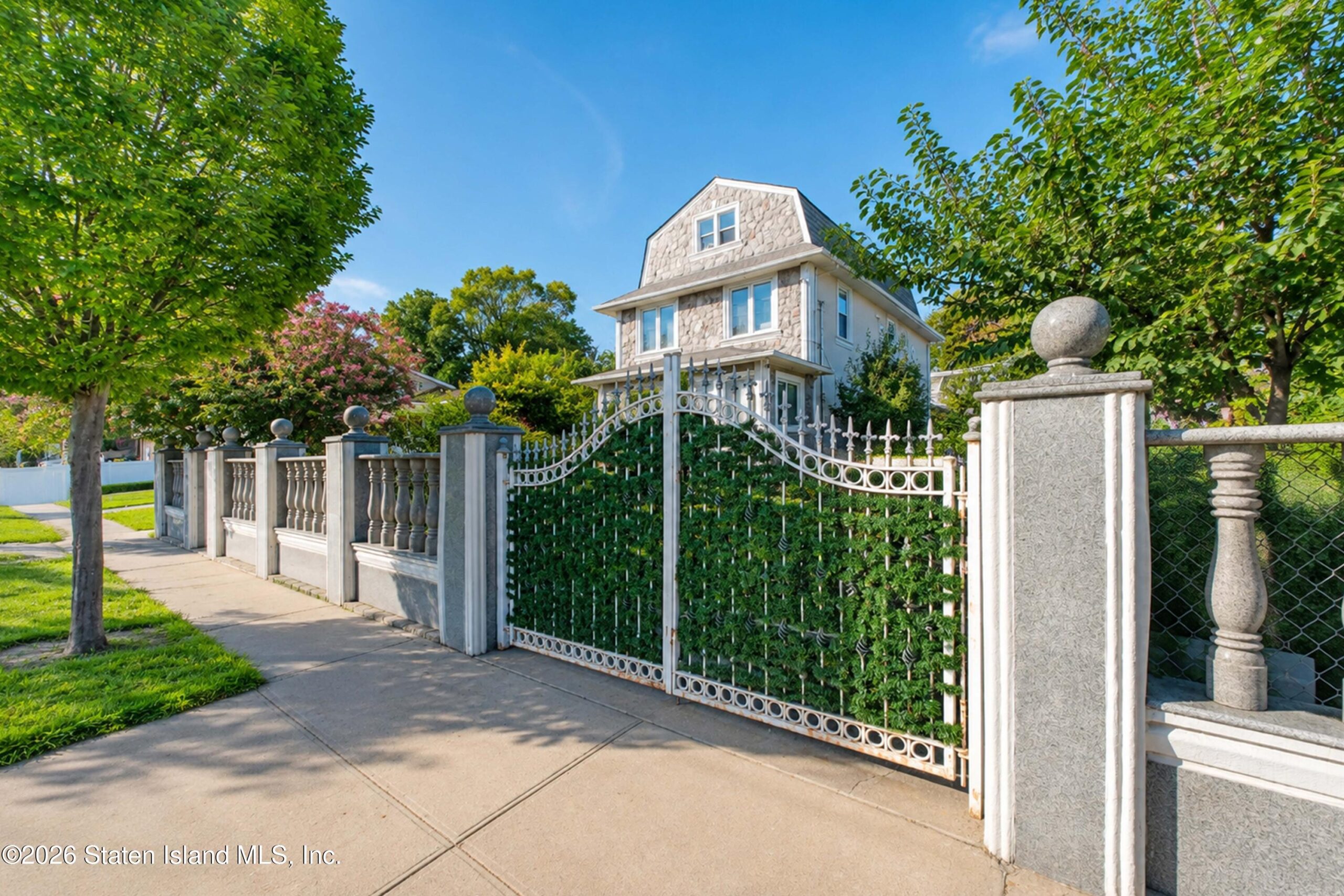 4293 Richmond Avenue Image 3