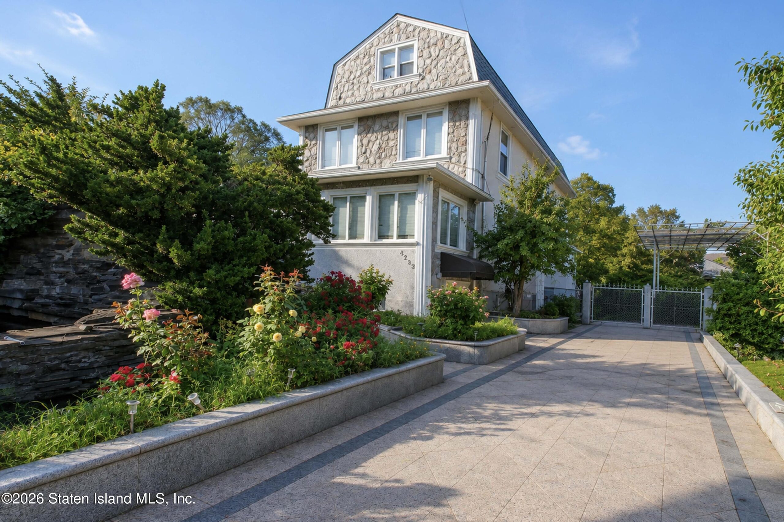 4293 Richmond Avenue Image 2