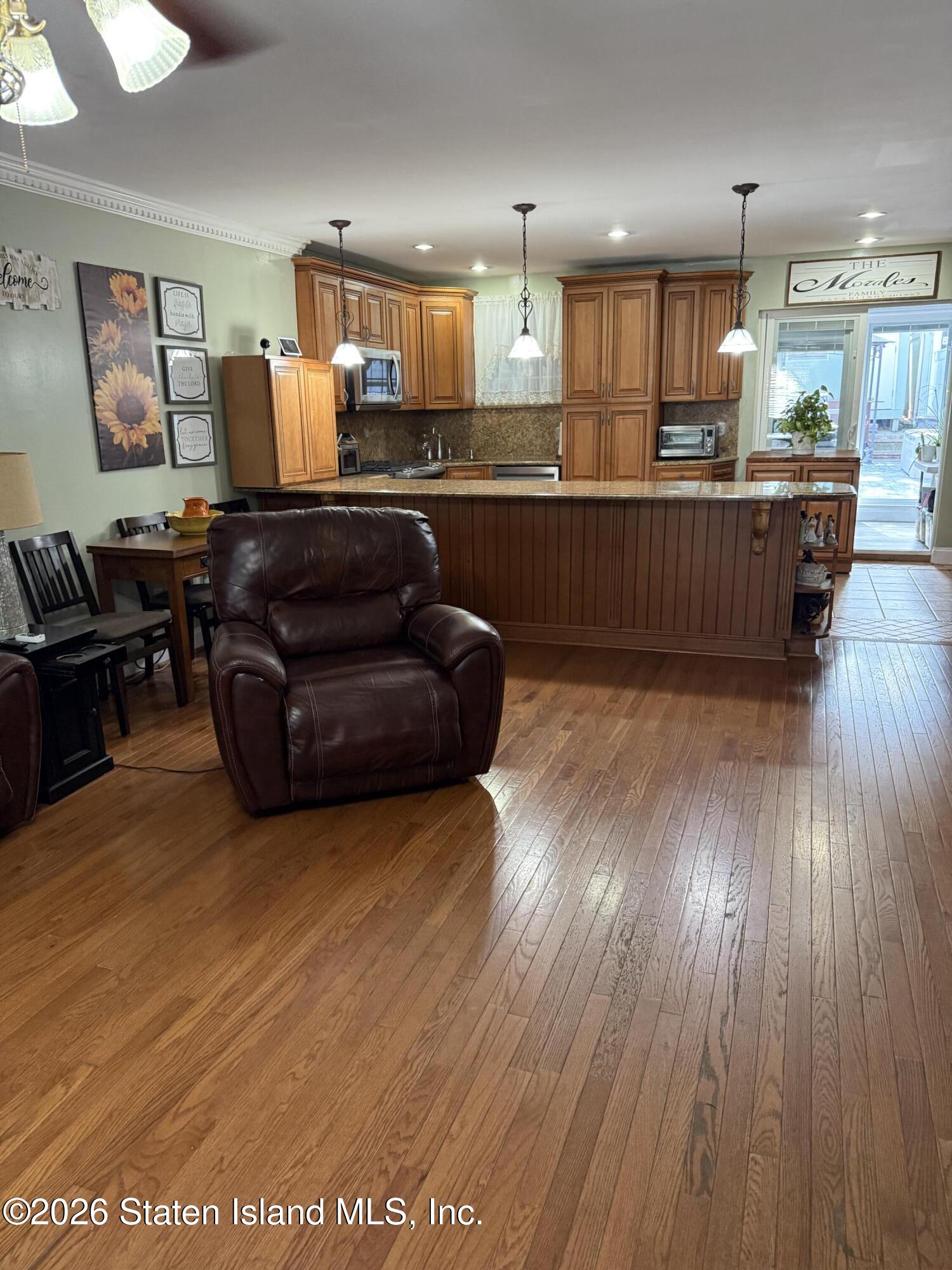 104 Prospect Avenue Image 4