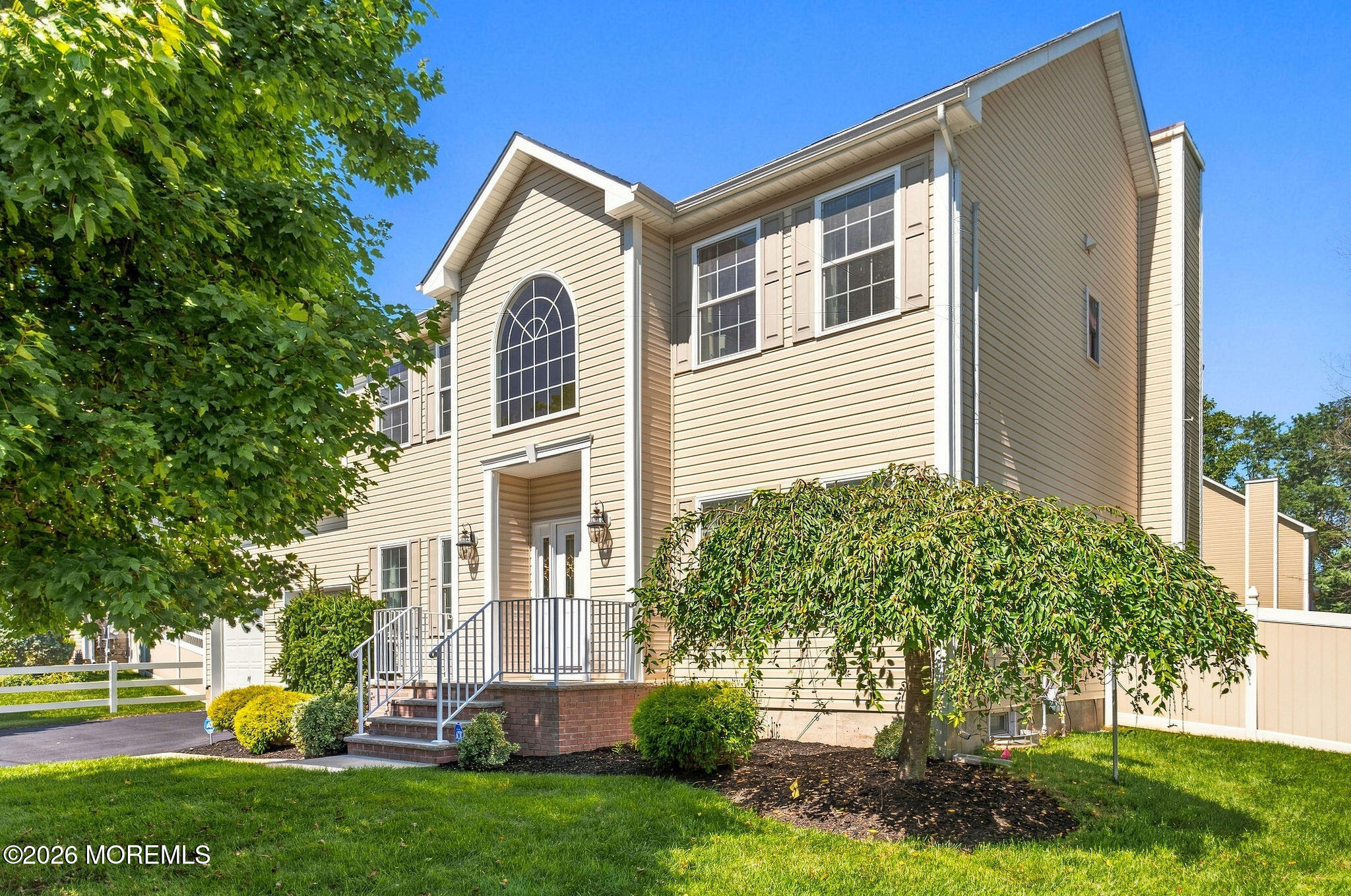 101 Churchill Avenue Image 4