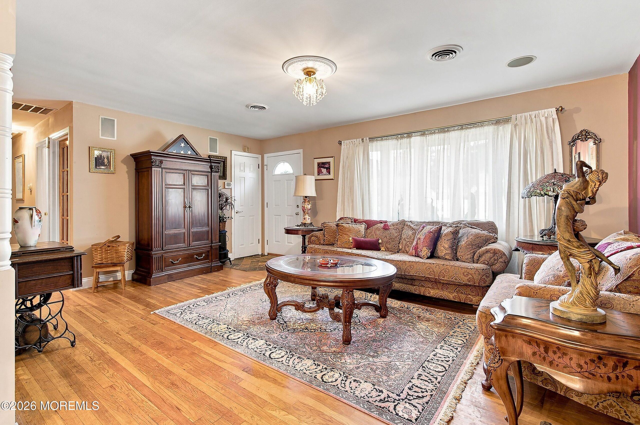 4 River Park Drive Image 4