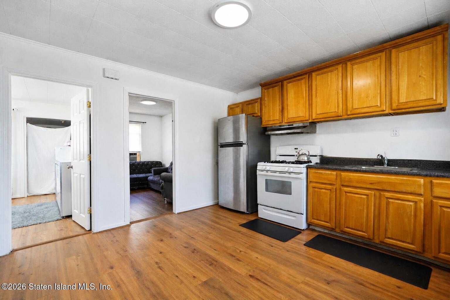 12 Doty Avenue, Staten Island, NY, 10305 image 13
