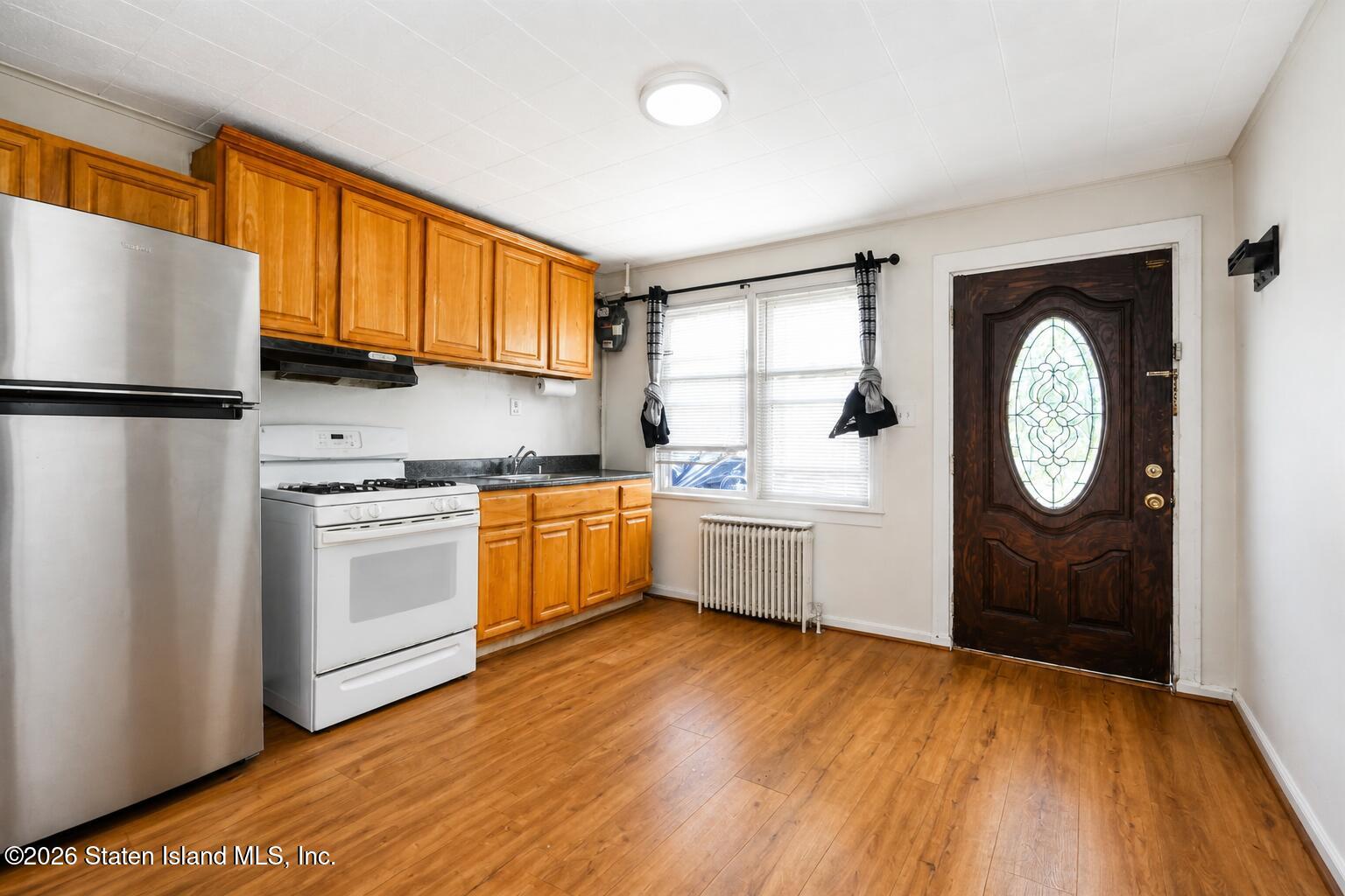 12 Doty Avenue, Staten Island, NY, 10305 image 15