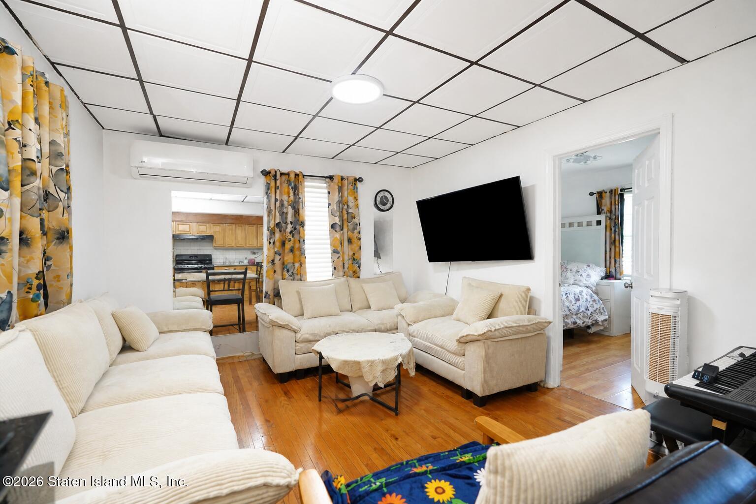 12 Doty Avenue, Staten Island, NY, 10305 image 9