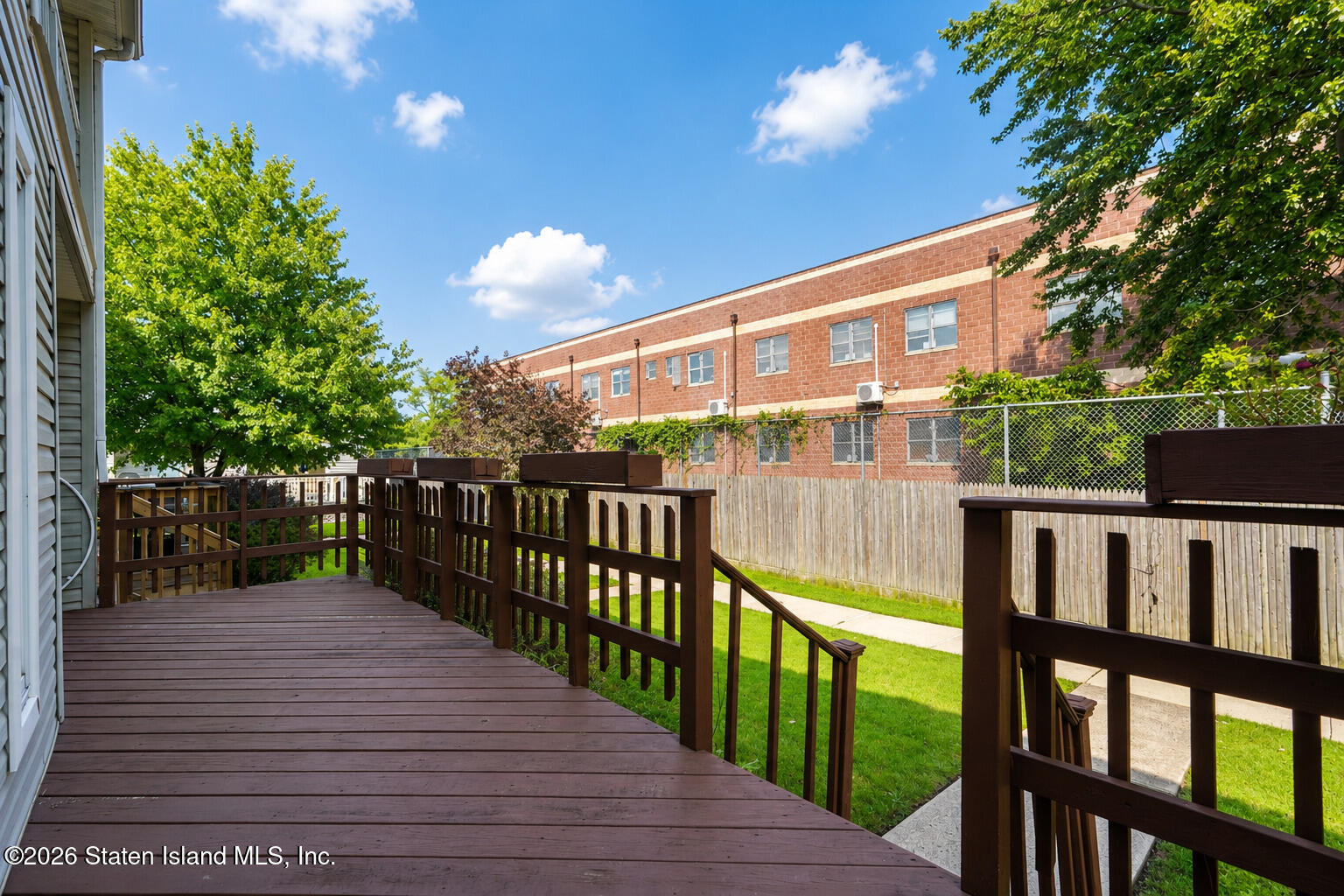 413-2 Willow Road Image 3