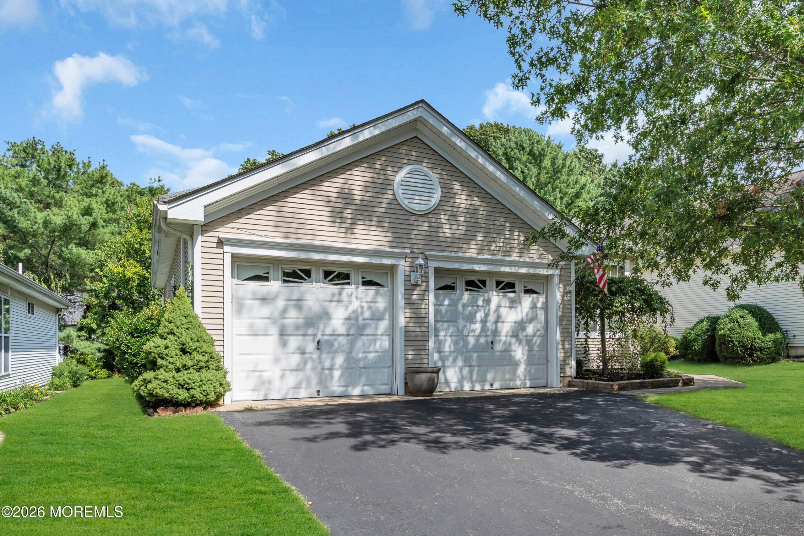 23 Summerwinds Drive, Lakewood, NJ, 08701