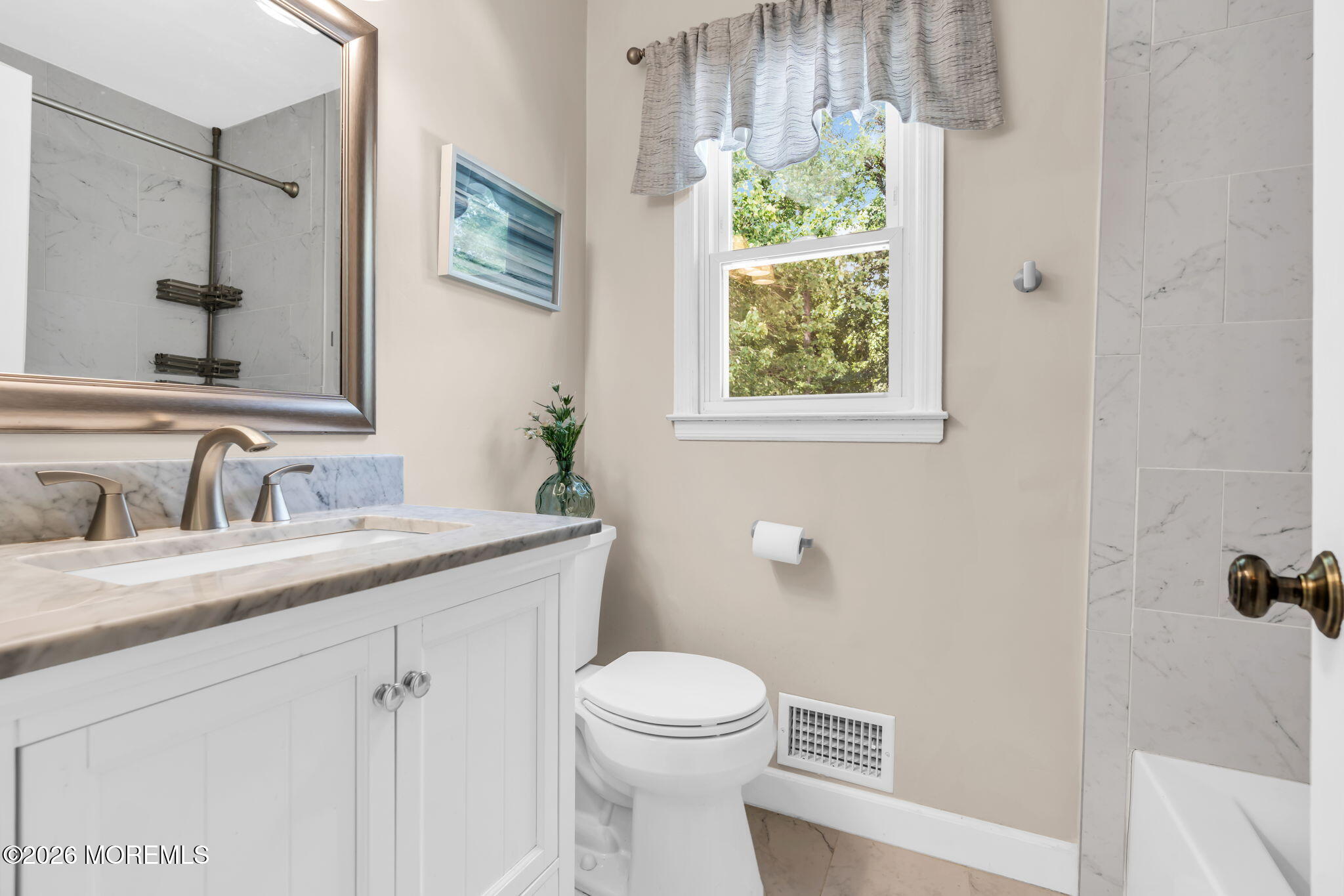 42 Devon Drive, Manalapan, NJ, 07726 image 23
