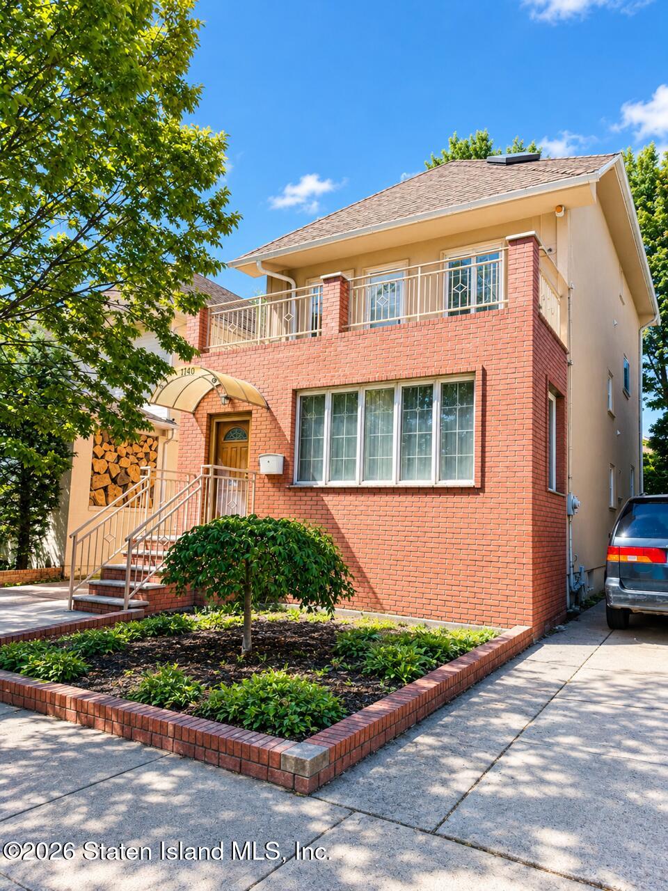 1740 E 27th Street Image 2