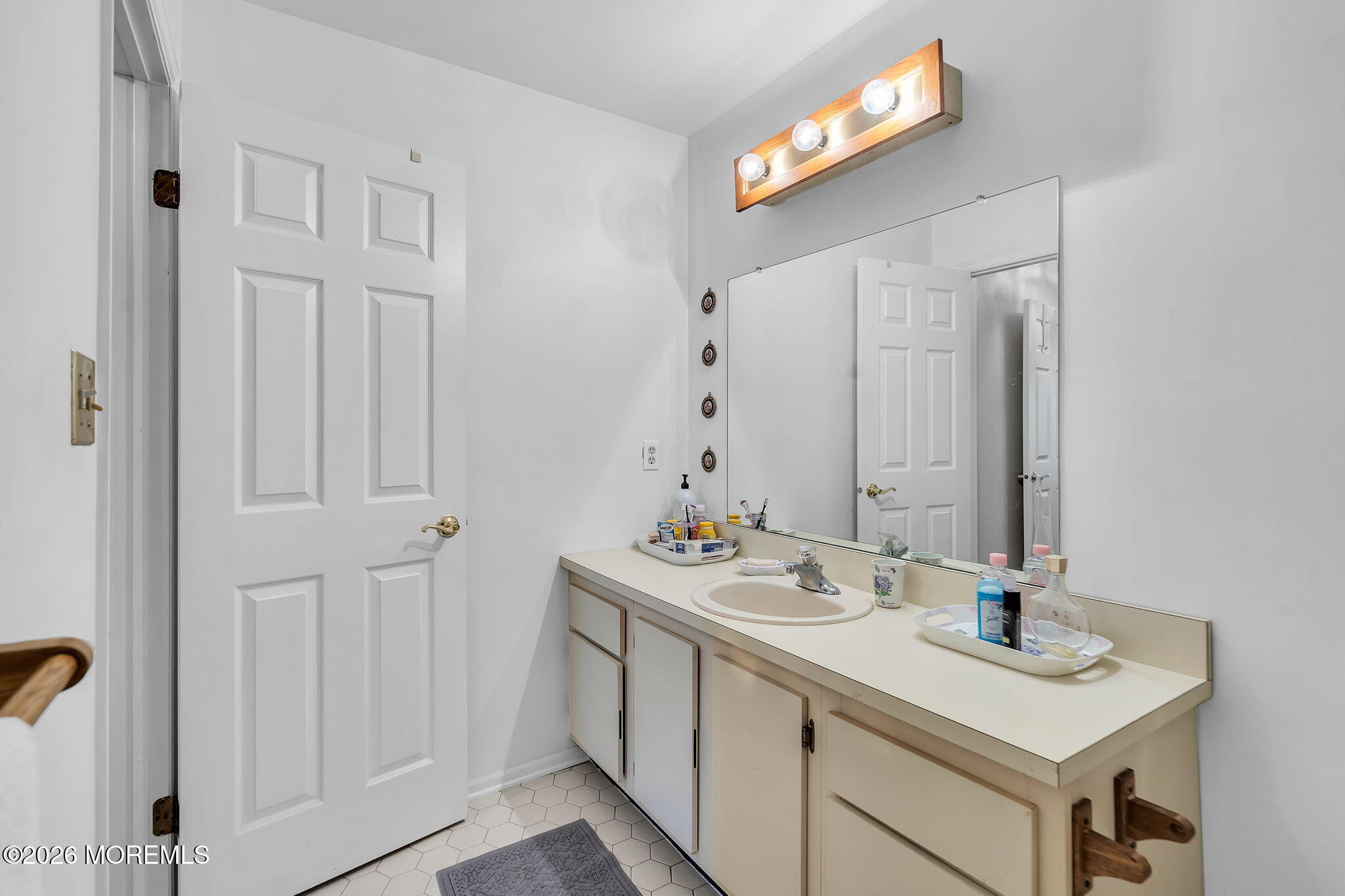 27 Racquet Road, Wall, NJ, 07719 image 17