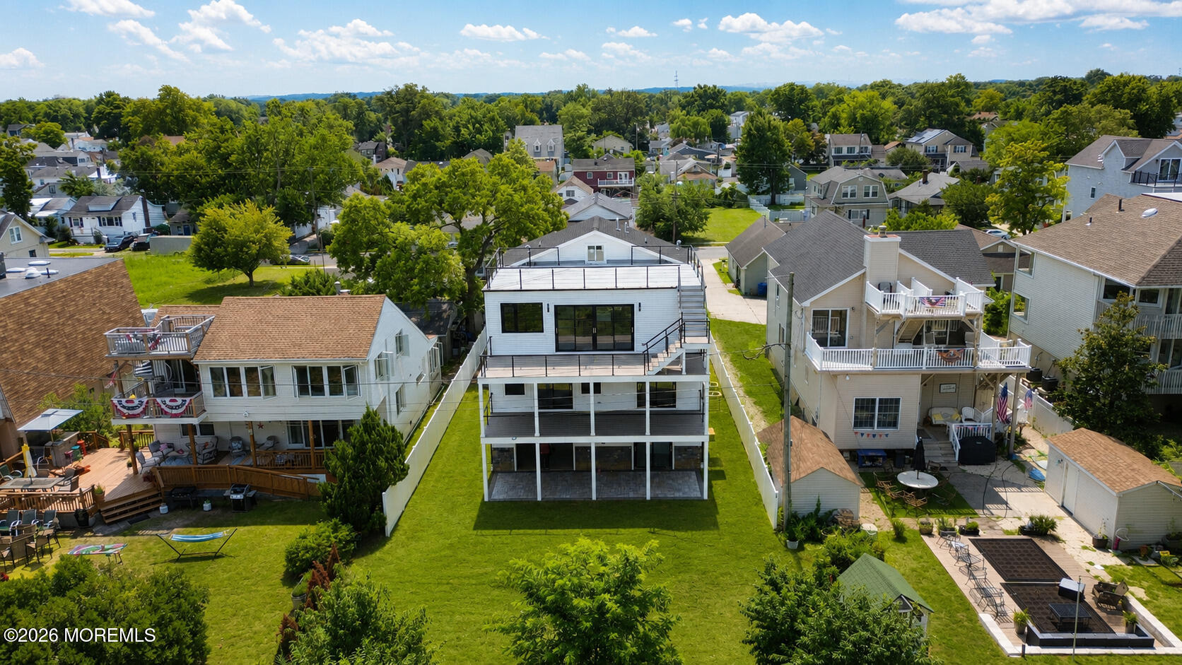 109 Seabreeze Avenue Image 1