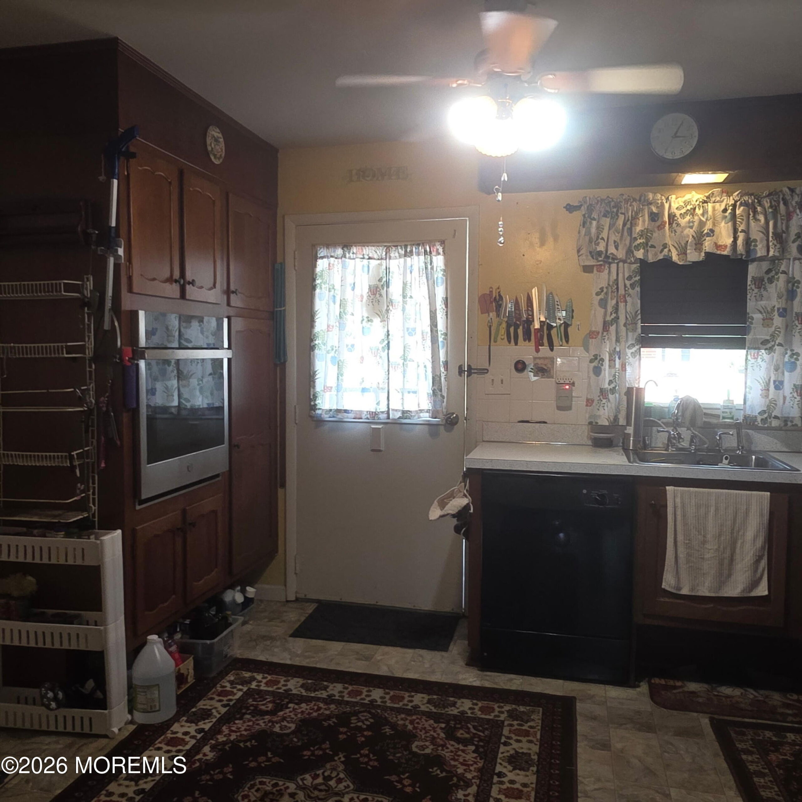 264B Kingston Court Image 5