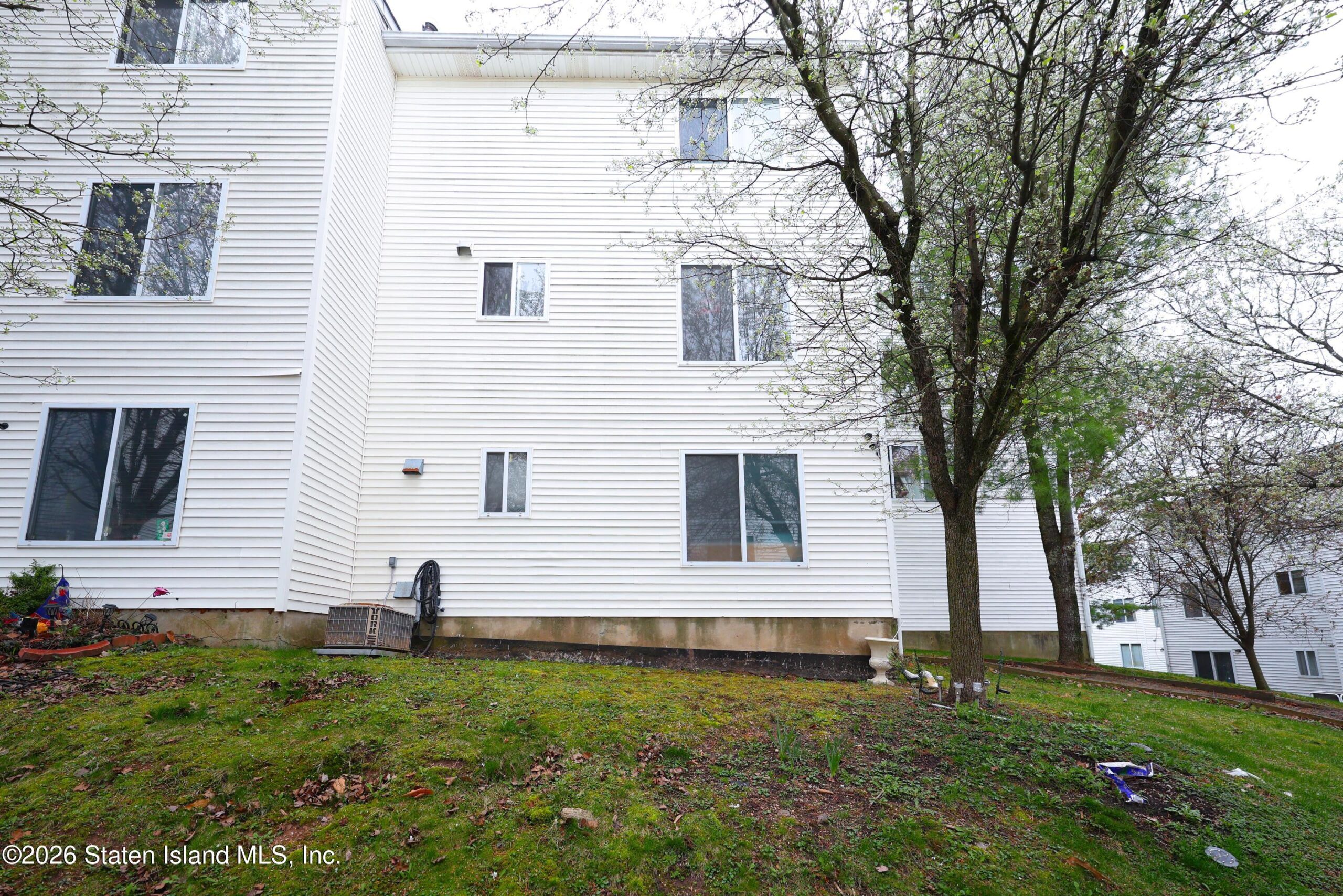 246 Jamie Lane, Staten Island, NY, 10312 image 18