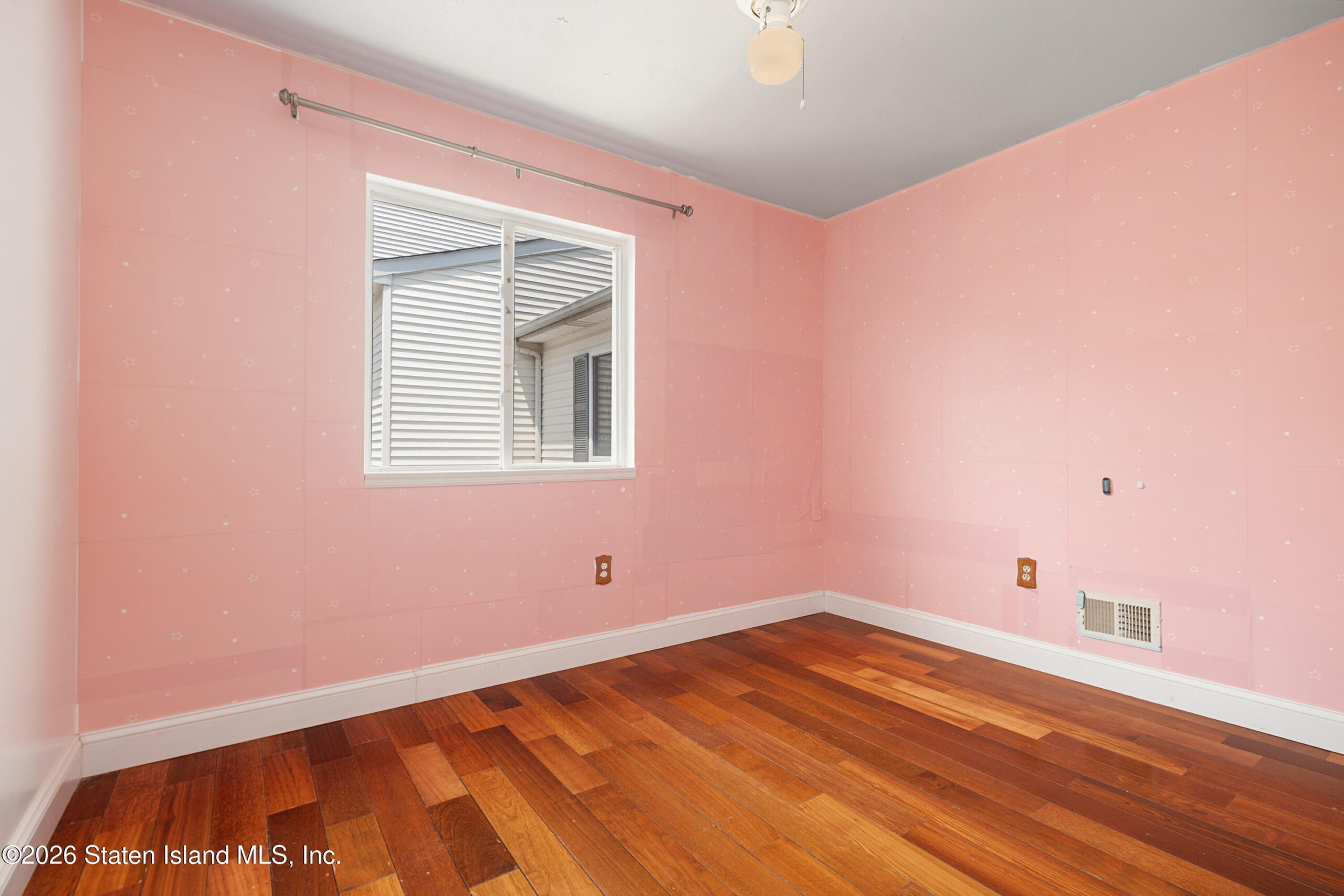 246 Jamie Lane, Staten Island, NY, 10312 image 32