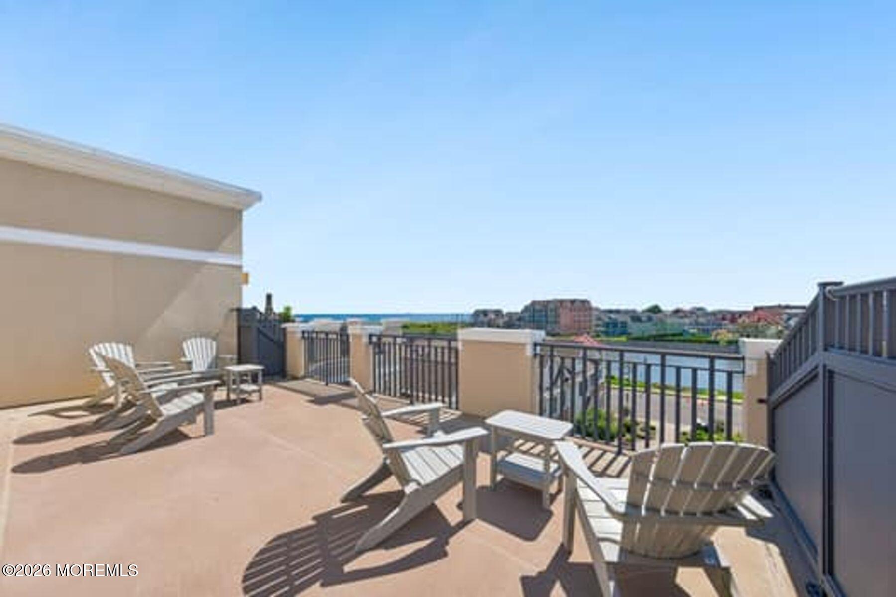 300/ SE Cookman Avenue 201 Image 2