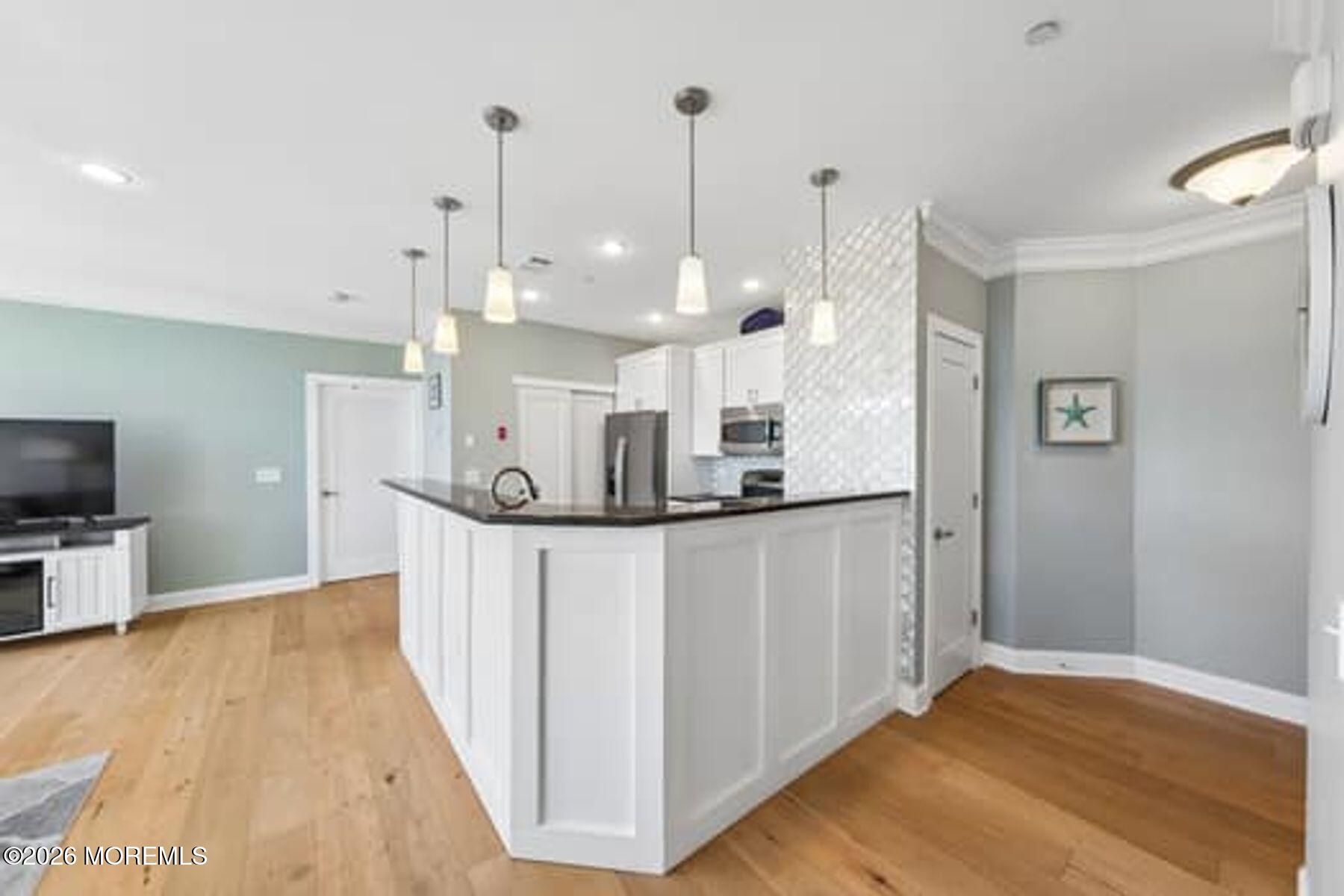 300/ SE Cookman Avenue 201 Image 5