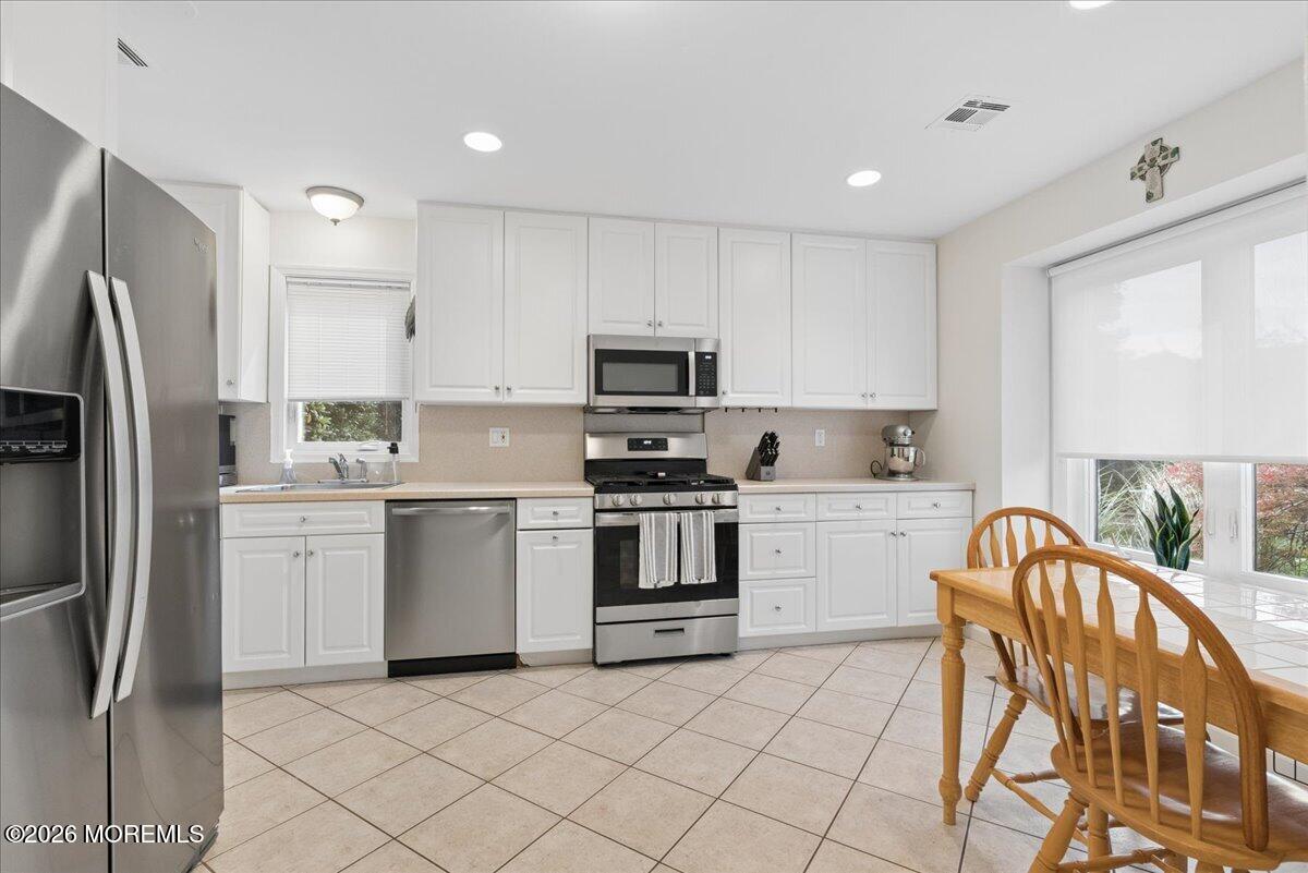 193 Pear Drive Image 3