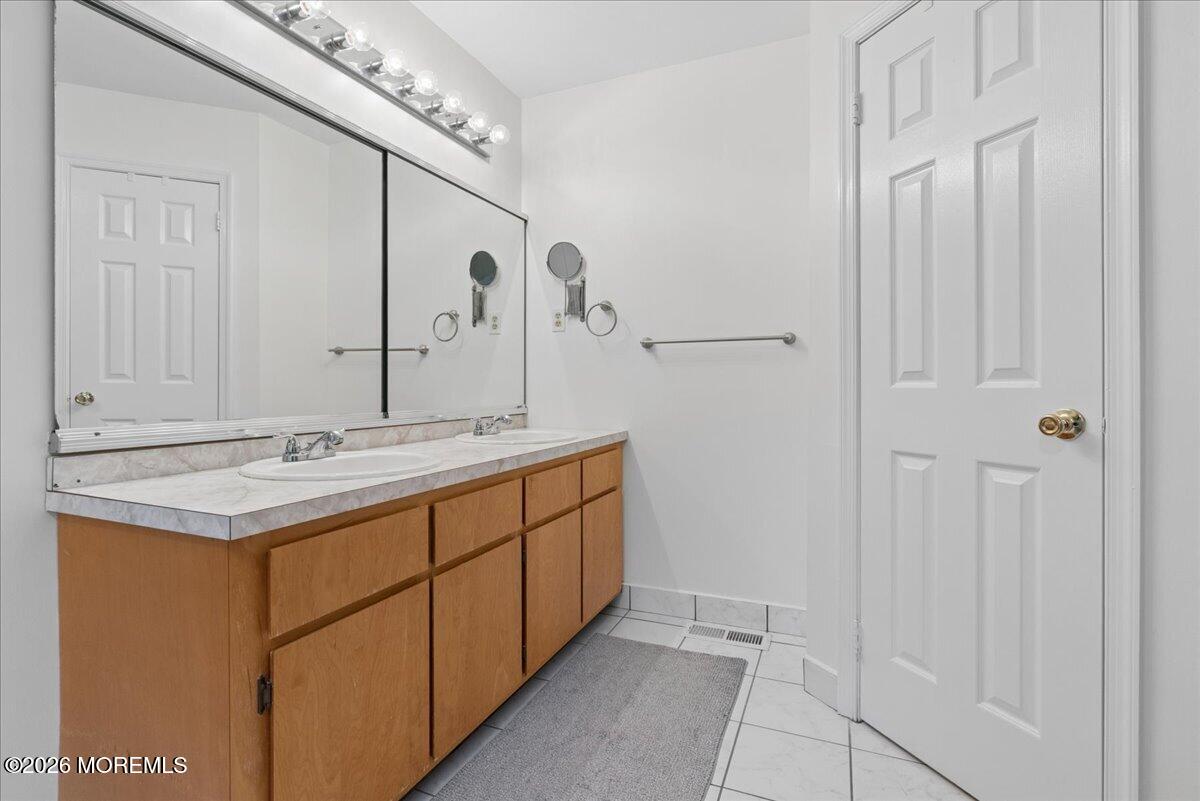 193 Pear Drive, Marlboro, NJ, 07746 image 17
