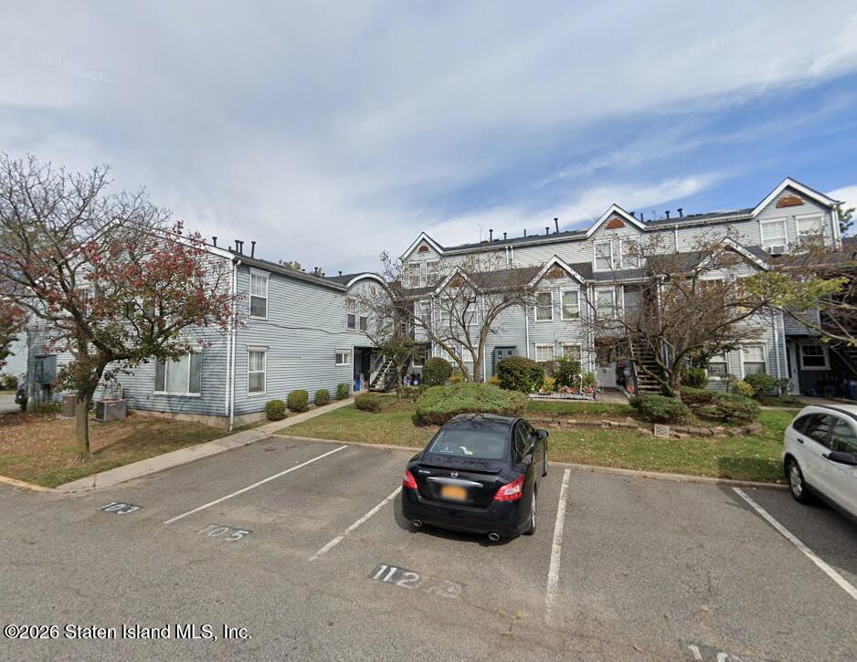 105 Pond Way Image 3